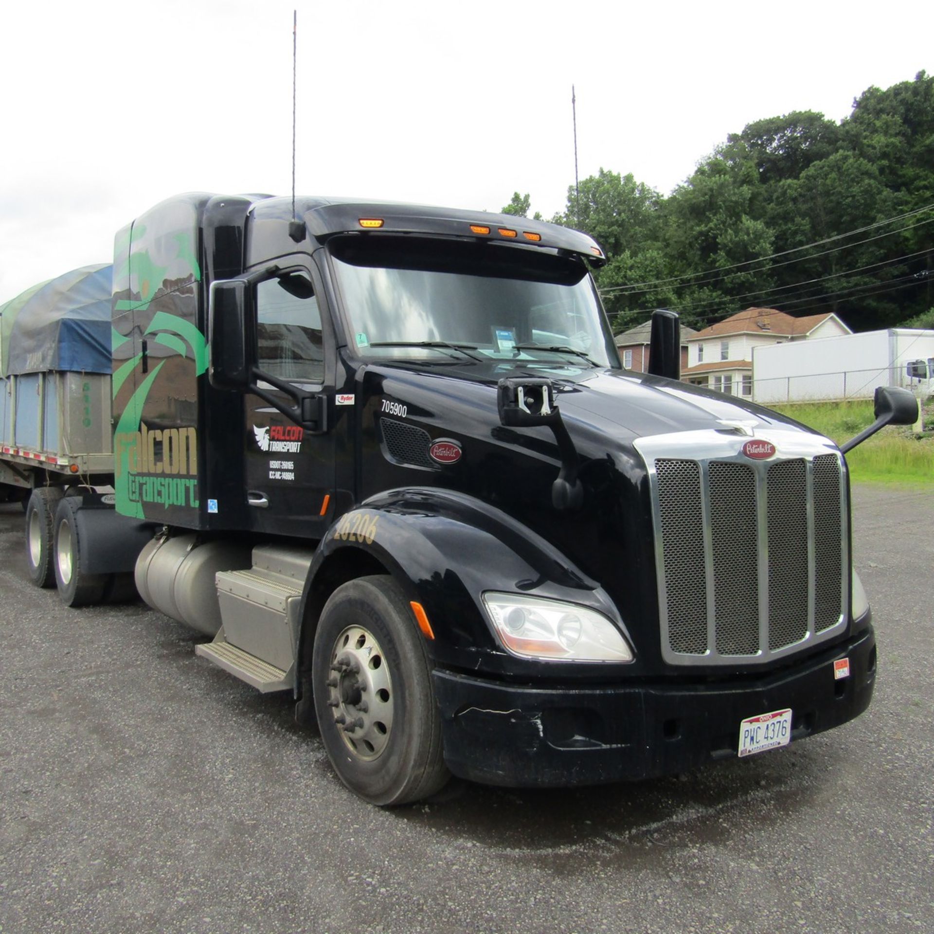 2016 PETERBILT Model 579, VIN# 1XPBD49X2GD359226, UNIT #26206, 422 Cove Rd., Weriton, WV 26062, - Image 2 of 9