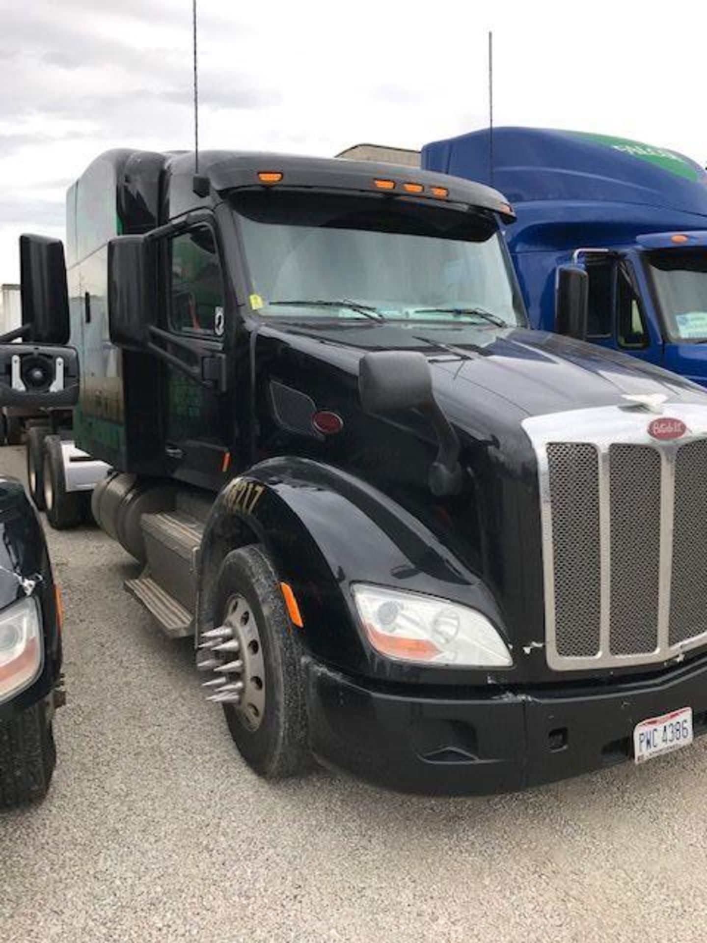 2016 PETERBILT Model 579, VIN# 1XPBD49X7GD359237, UNIT #26217, 104 W US Hwy 40, Bates City, MO - Image 2 of 8