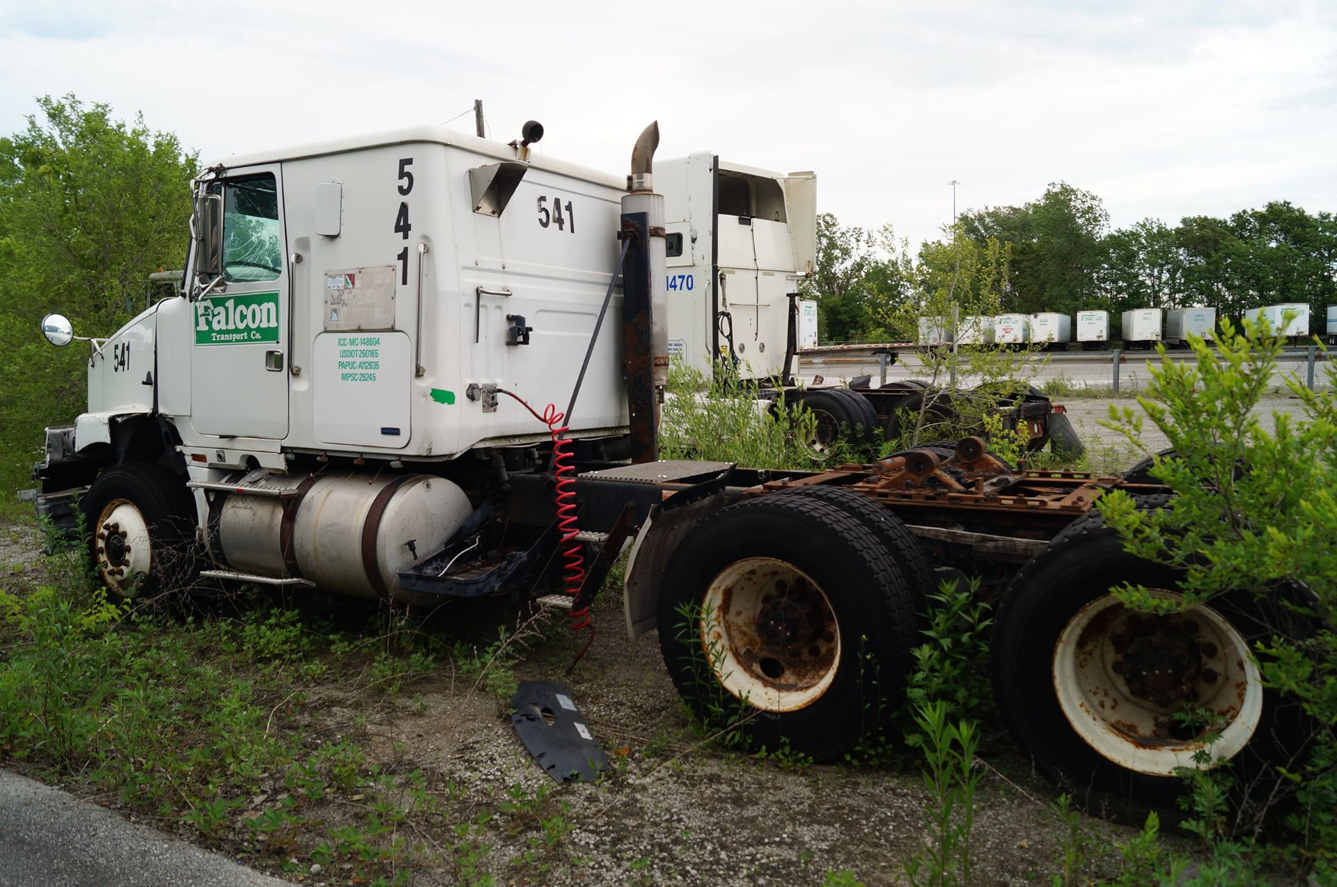 Parts Trucks , VIN# 9107V90657, ASSET# 541 - 2399 E 15th Ave., Gary Indiana 46402 Delayed Title, - Image 4 of 9