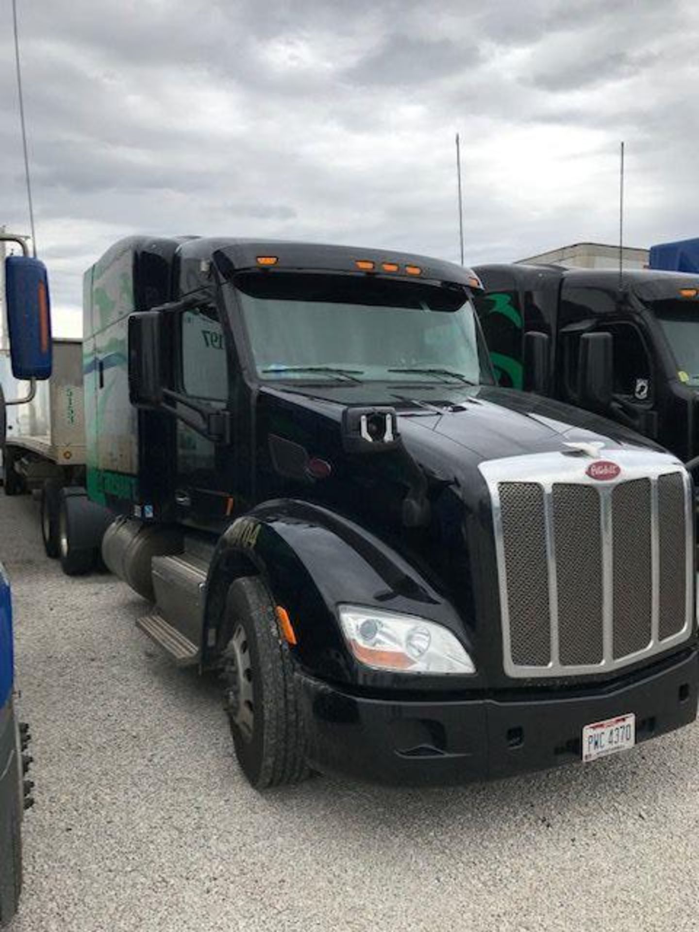 2016 PETERBILT Model 579, VIN# 1XPBD49X5GD359284, UNIT #26704, 104 W US Hwy 40, Bates City, MO - Image 2 of 7