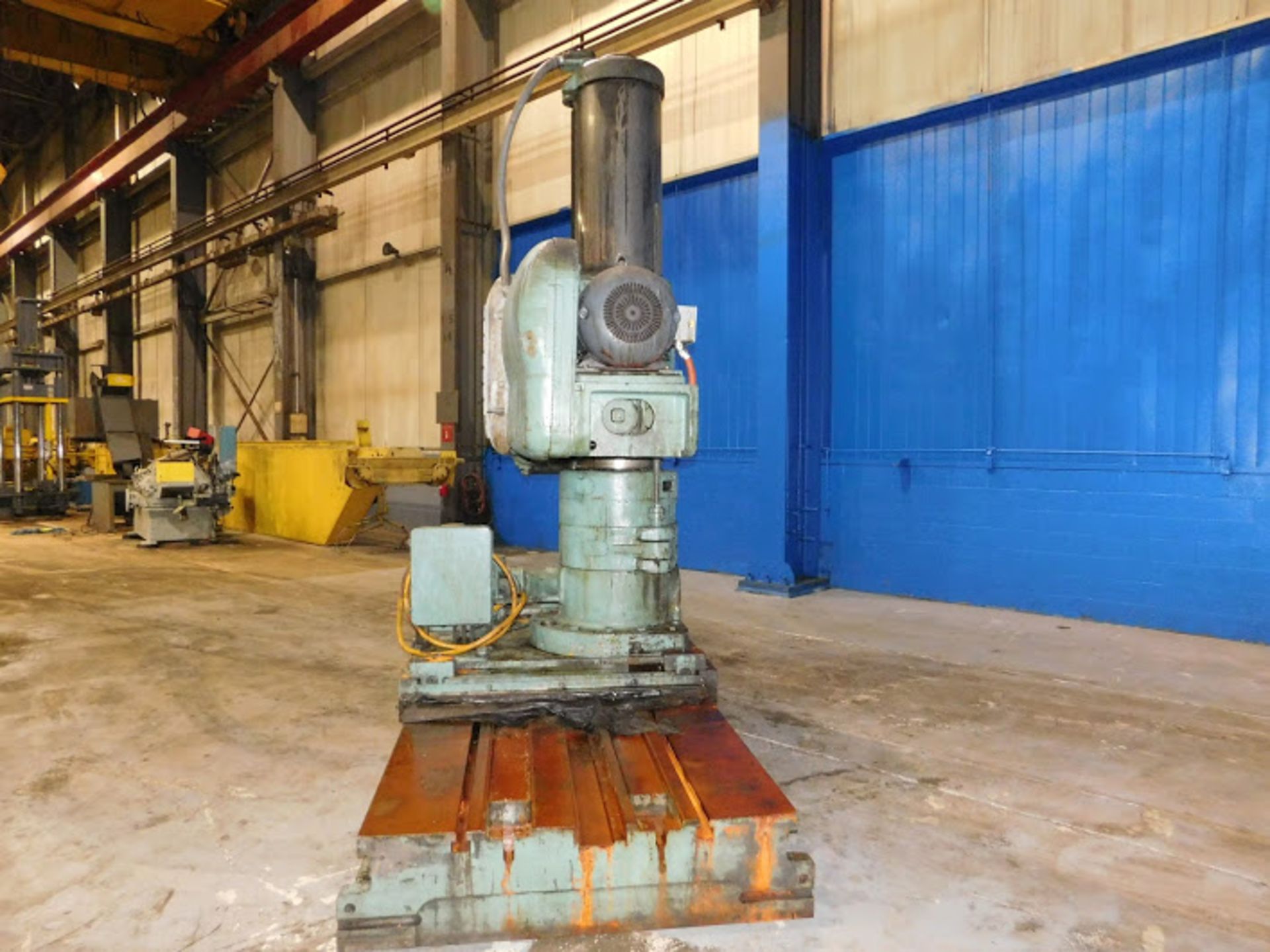 Carlton Traveling Base Radial Arm Drill, 7' x 19", Mdl: 4A (7097P) (Located In Painesville, OH) - Image 9 of 10