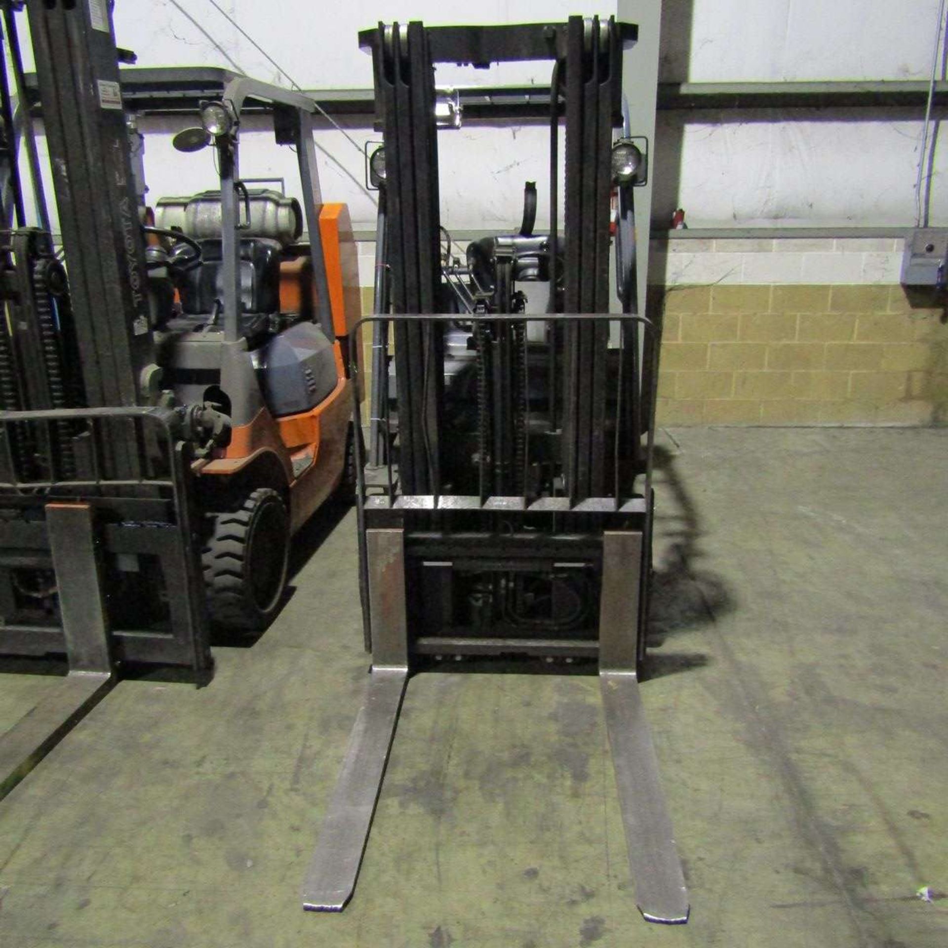 Toyota 8FGCU25 Forklift - Image 6 of 6