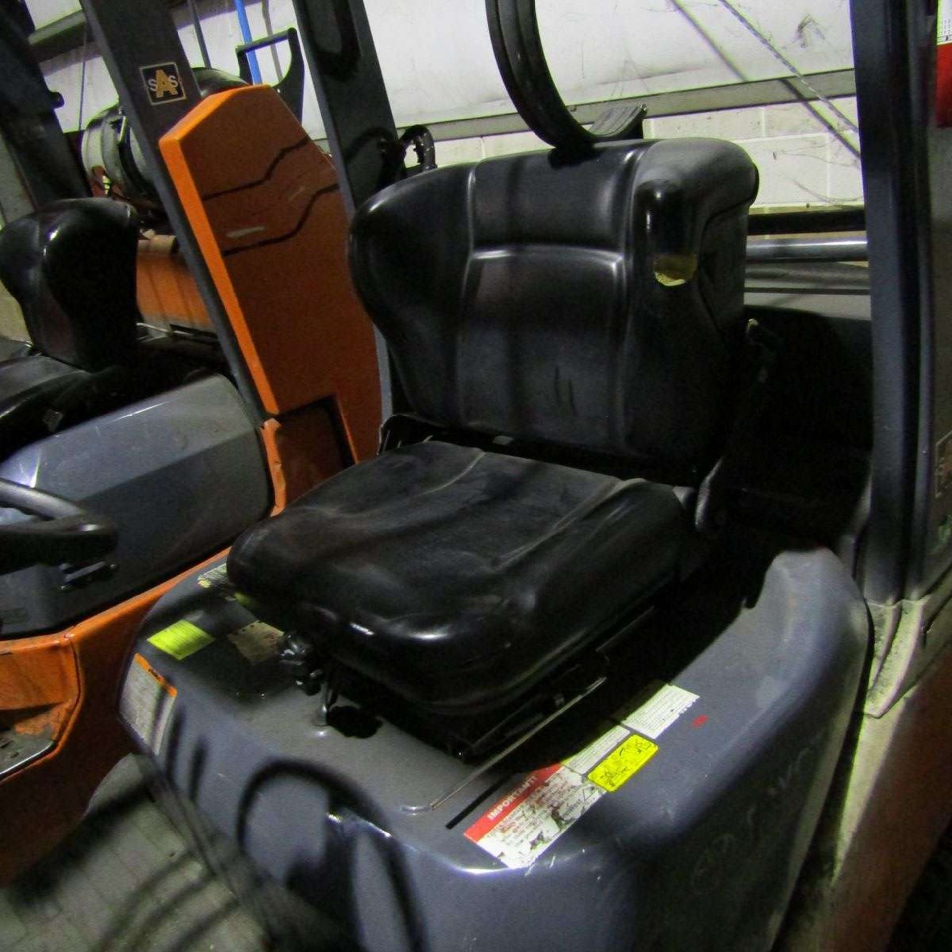 Toyota 8FGCU25 Forklift - Image 5 of 6