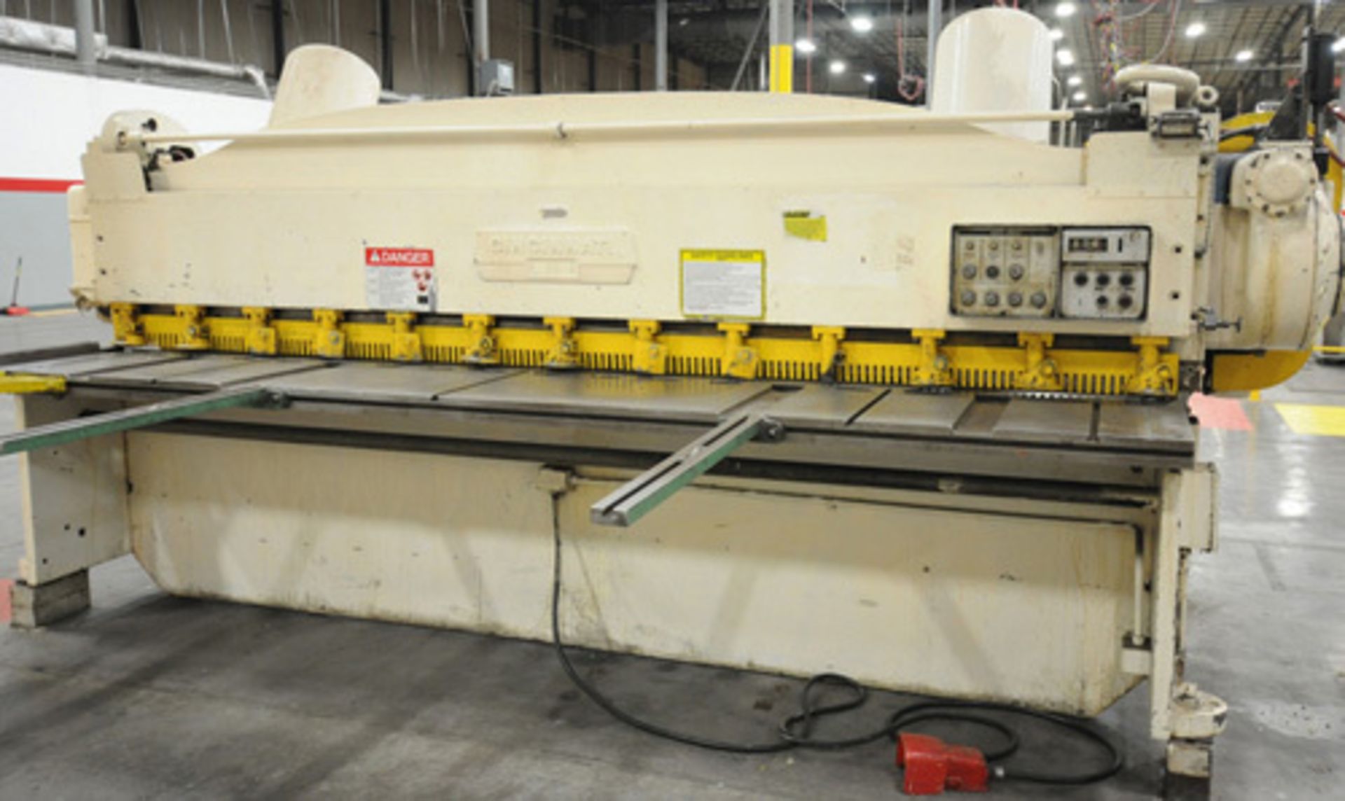 Cincinnati Power Shear, 1/4" x 12', Mdl: 1812, S/N: 36327 (8035P) (Located In Painesville, OH)