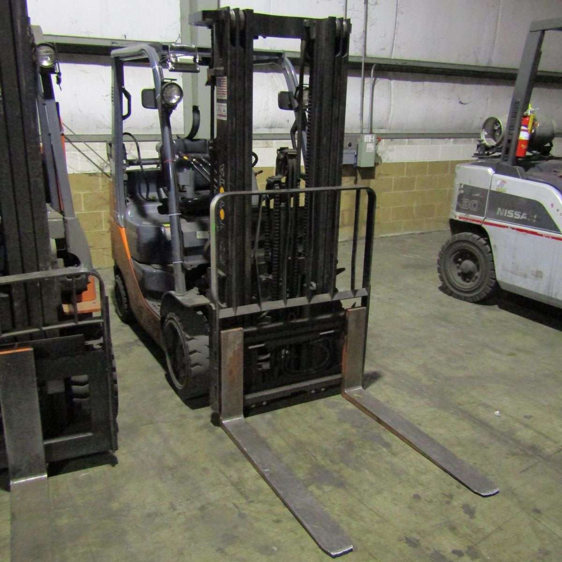 Toyota 8FGCU25 Forklift - Image 2 of 6