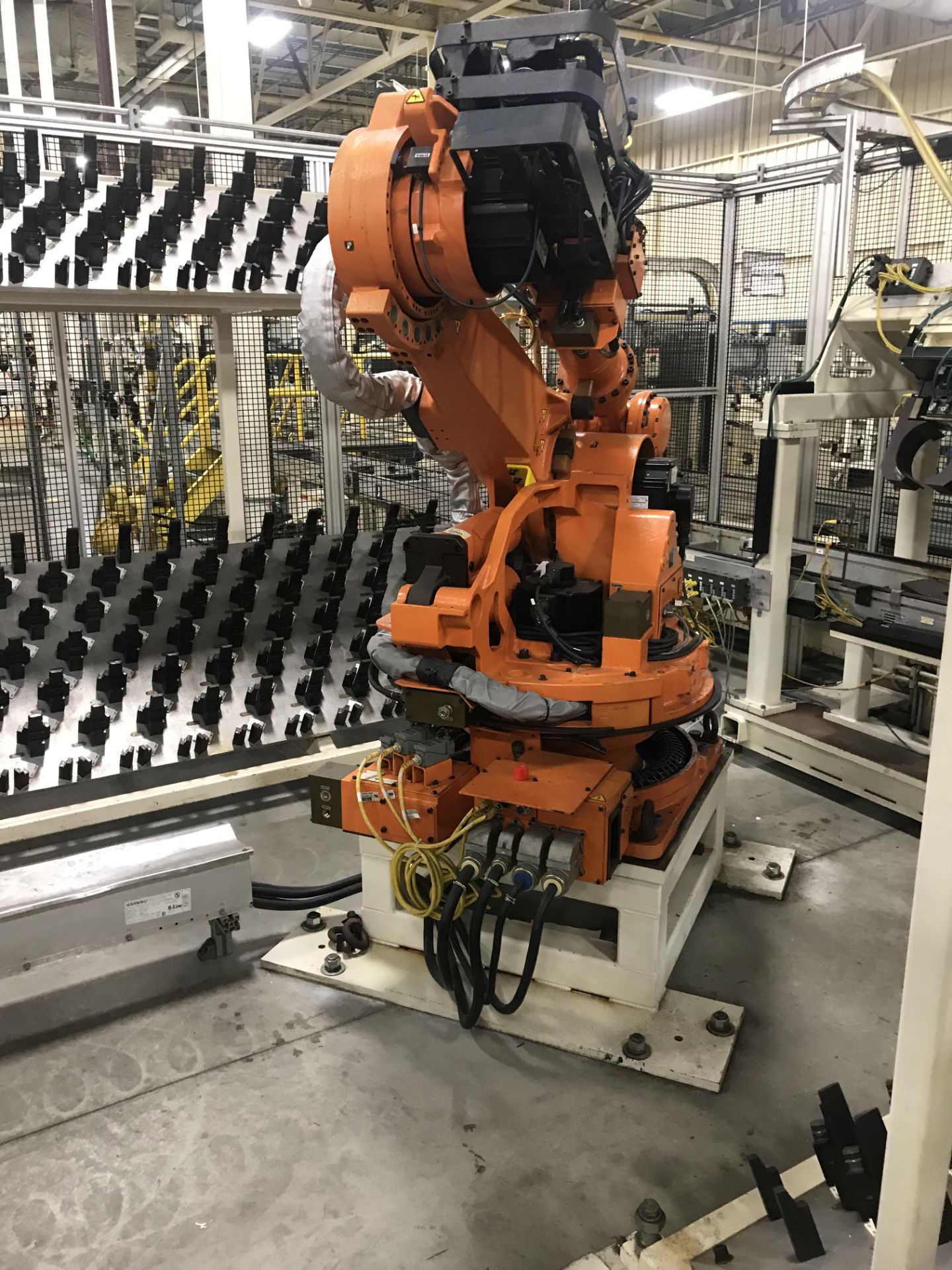 2002 Nachi SH-133-01 Robot