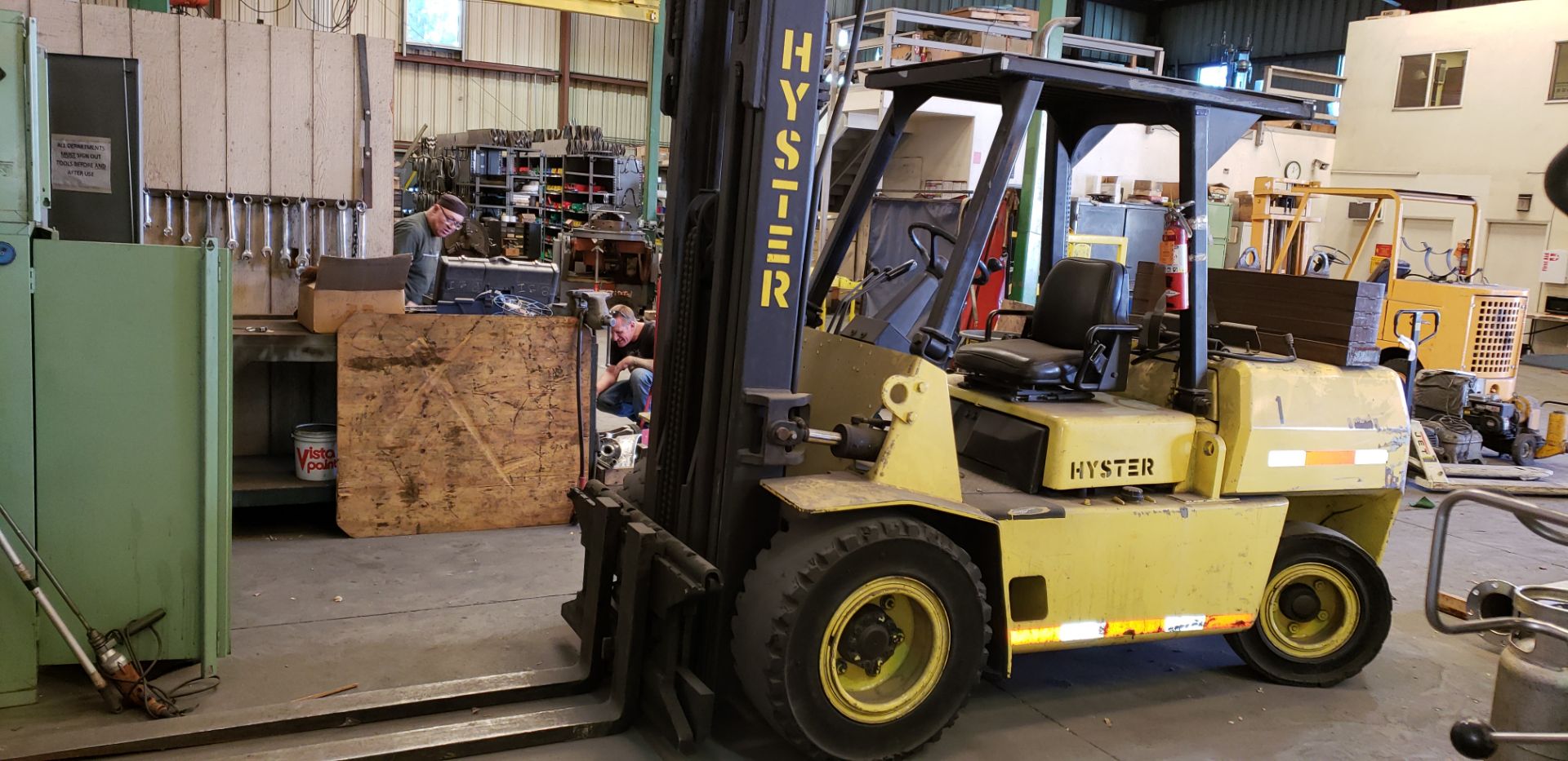 Hyster, Mdl: H100XL Forklift LP, 3-Ton Capacity, 8' x 4' Mast, 2' x 24" x 72 Forks, S/N: F00D06209N, - Image 2 of 7