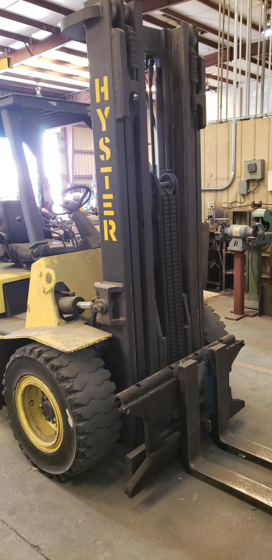 Hyster, Mdl: H100XL Forklift LP, 3-Ton Capacity, 8' x 4' Mast, 2' x 24" x 72 Forks, S/N: F00D06209N, - Image 4 of 7