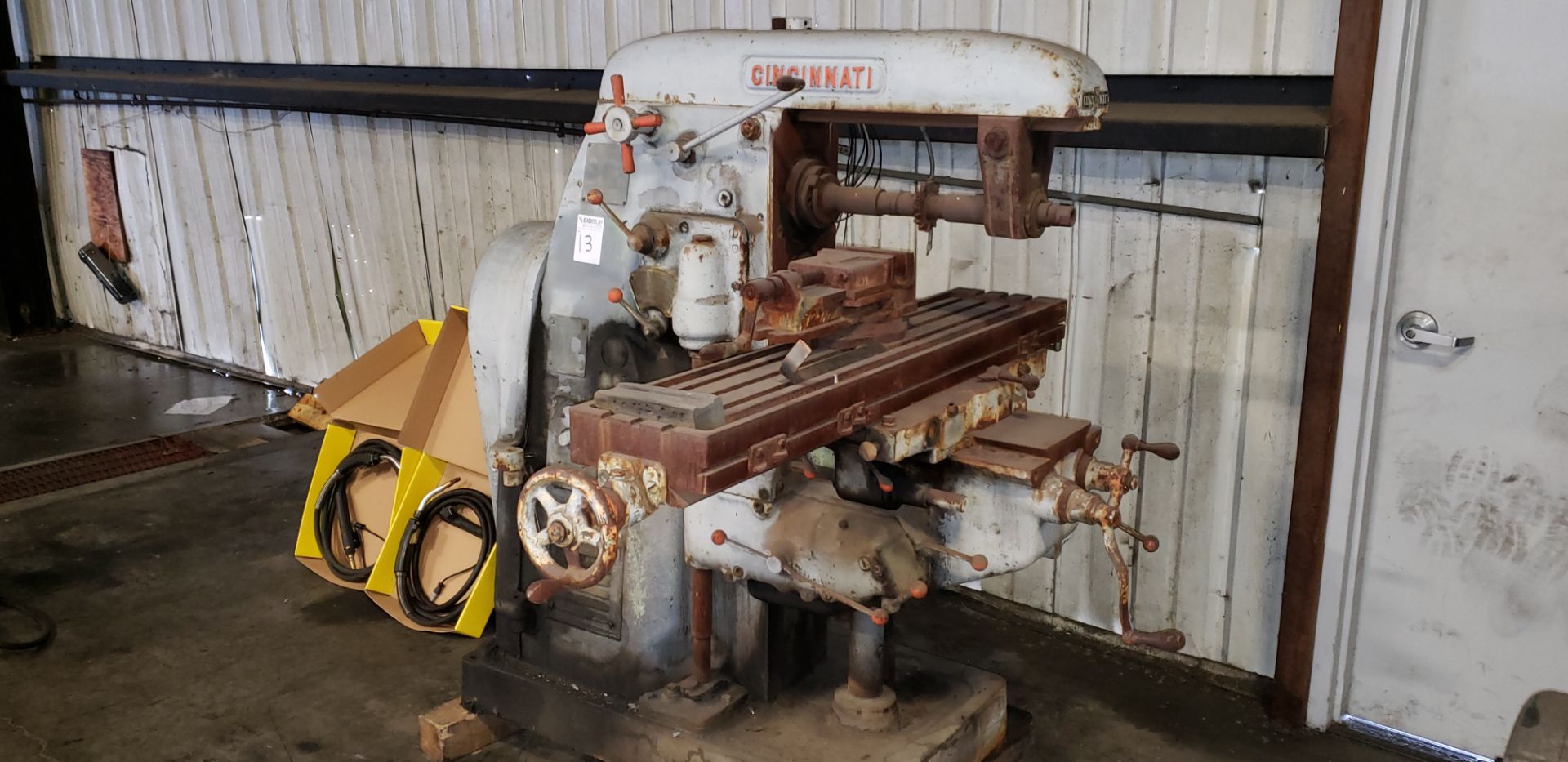 Cincinnati, Mdl: 2MH Horizontal Milling Machine, S/N: 5A2P1L-517, Located In: Riverside - Image 4 of 8