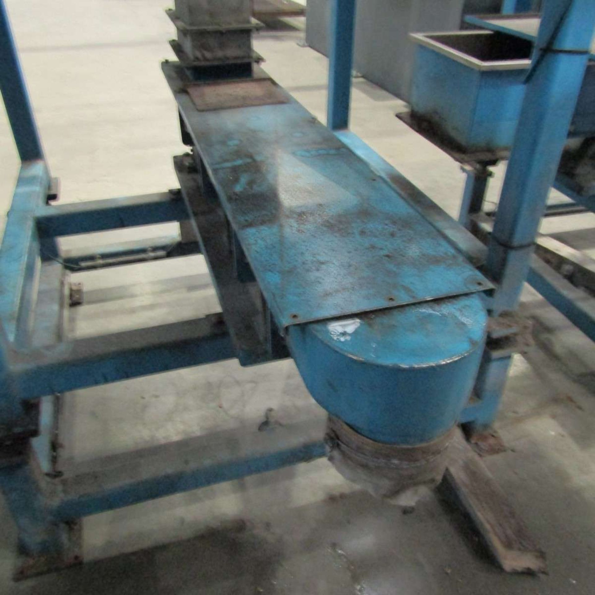 Gough Material Feeder Hopper with Vibratory Feeder - Image 3 of 4