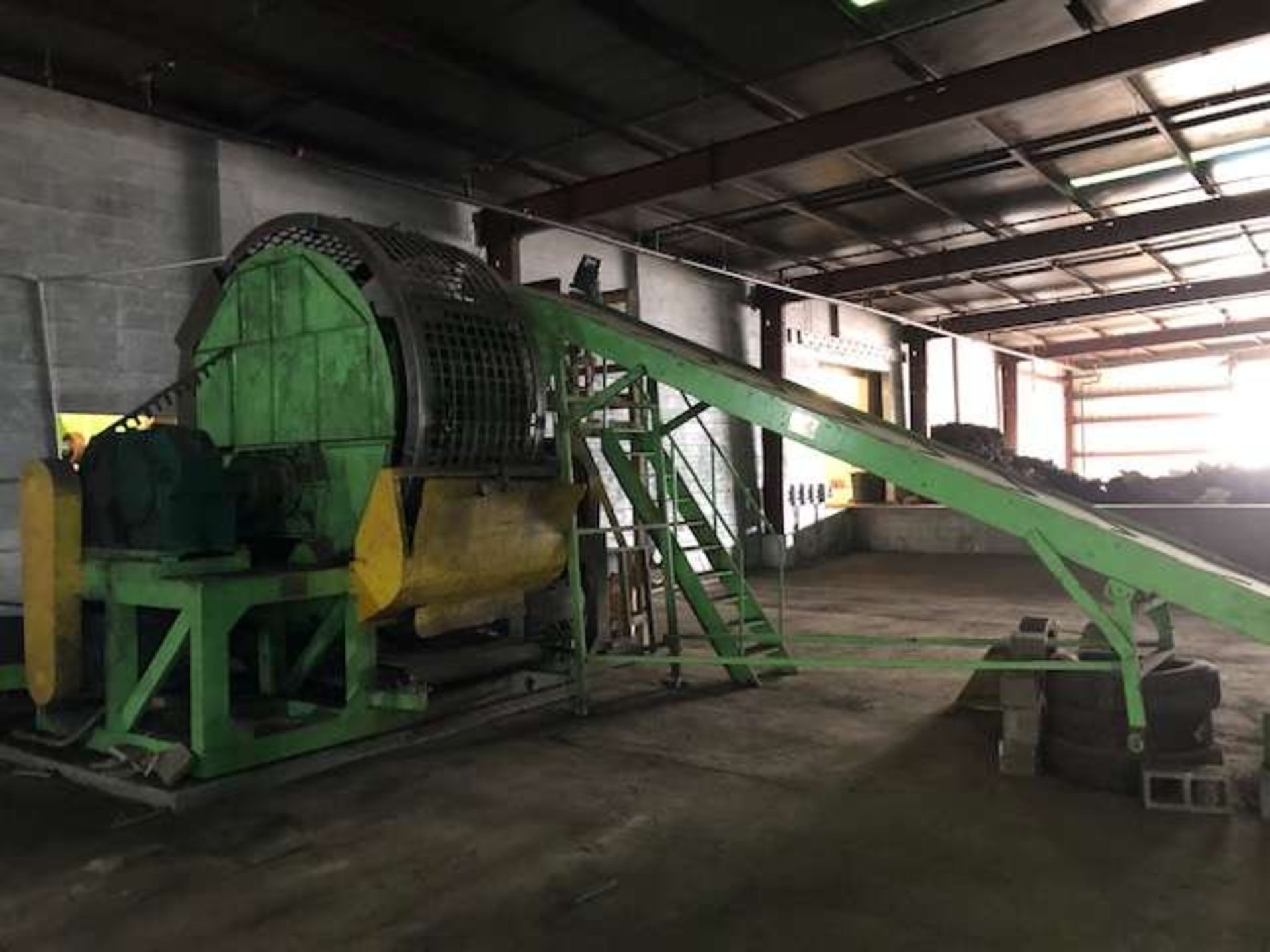 2014 Jiangyin Jinall International Trade Co. LPS-1200 Tire Shredder