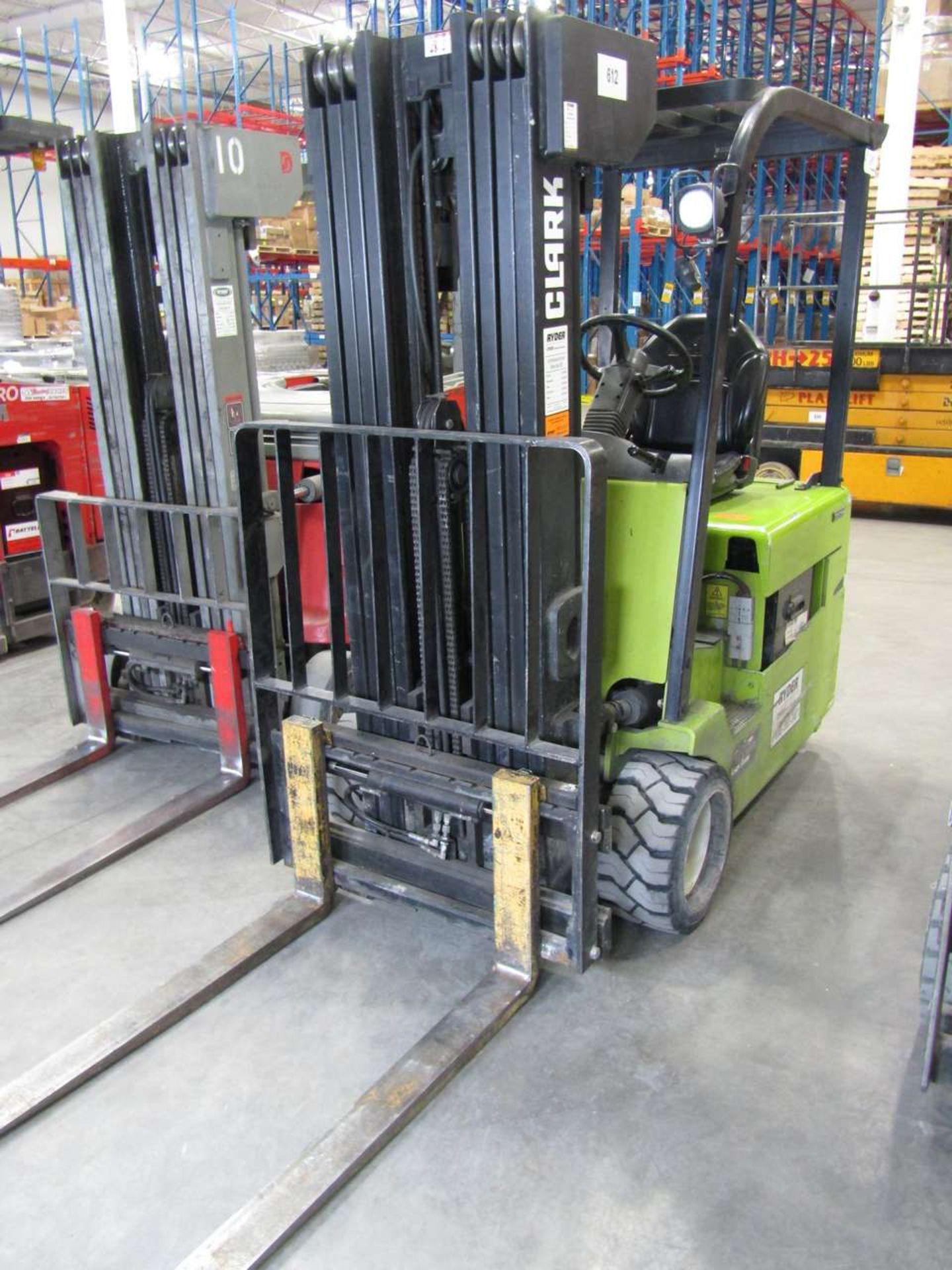 Clark TM 15S Electric Fork Lift, Triple Mast