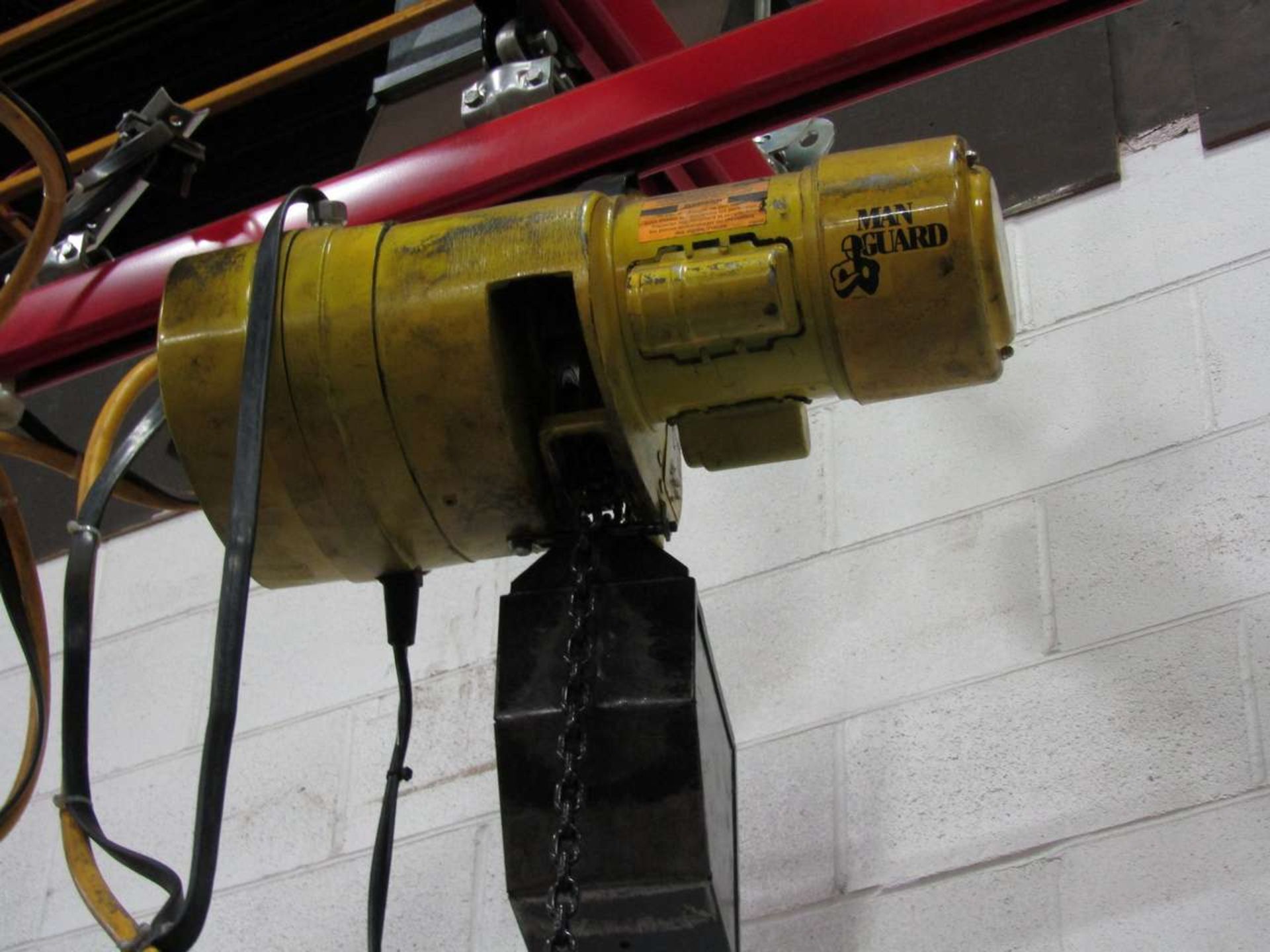 Vacuum lifter with 1/4 Ton Budgit Hoist