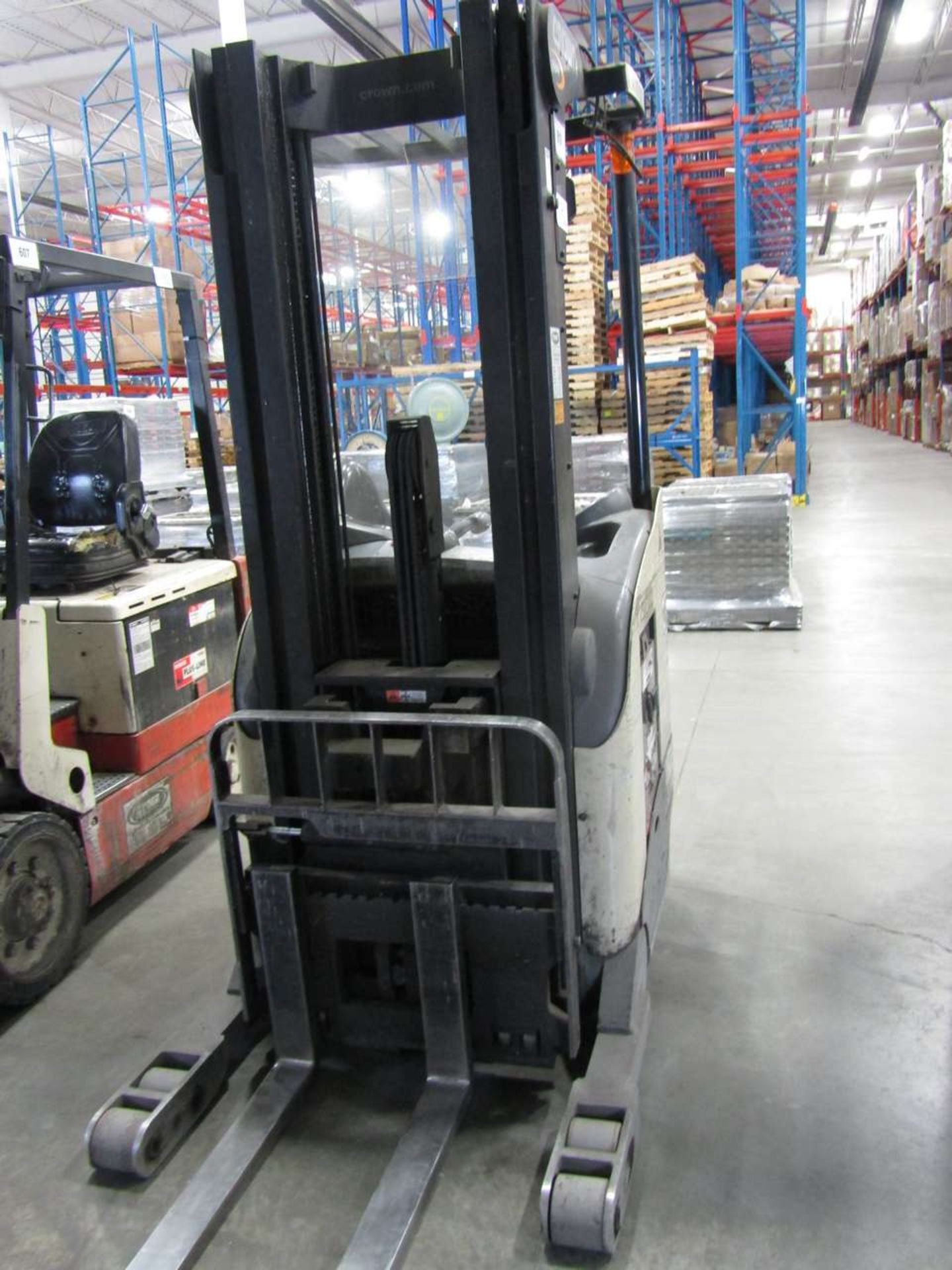 Crown RR5210-35 Stand up Electric Reach truck Double Mast