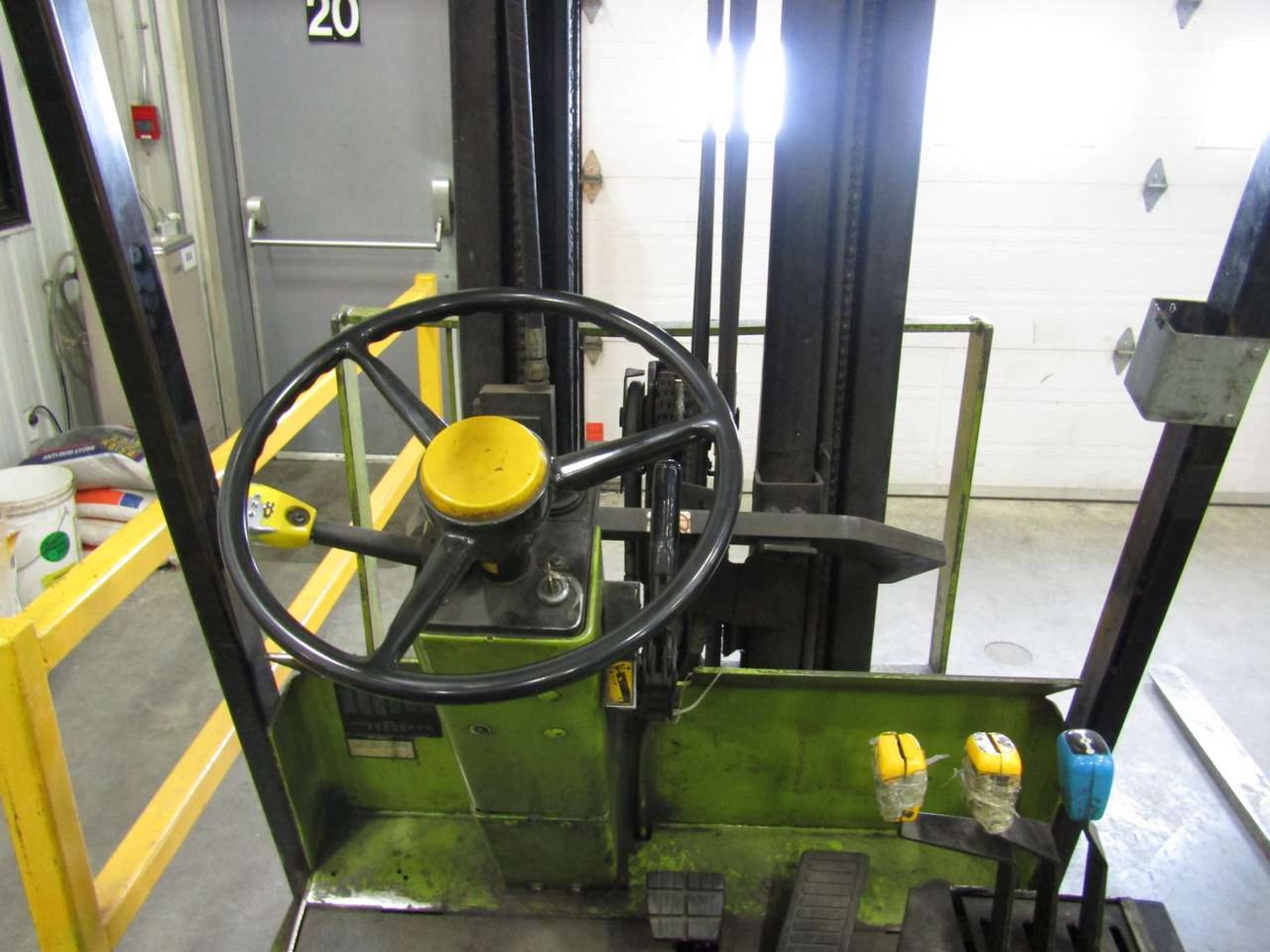 Clark TM 15S Electric Fork Lift, Double Mast - Image 2 of 2