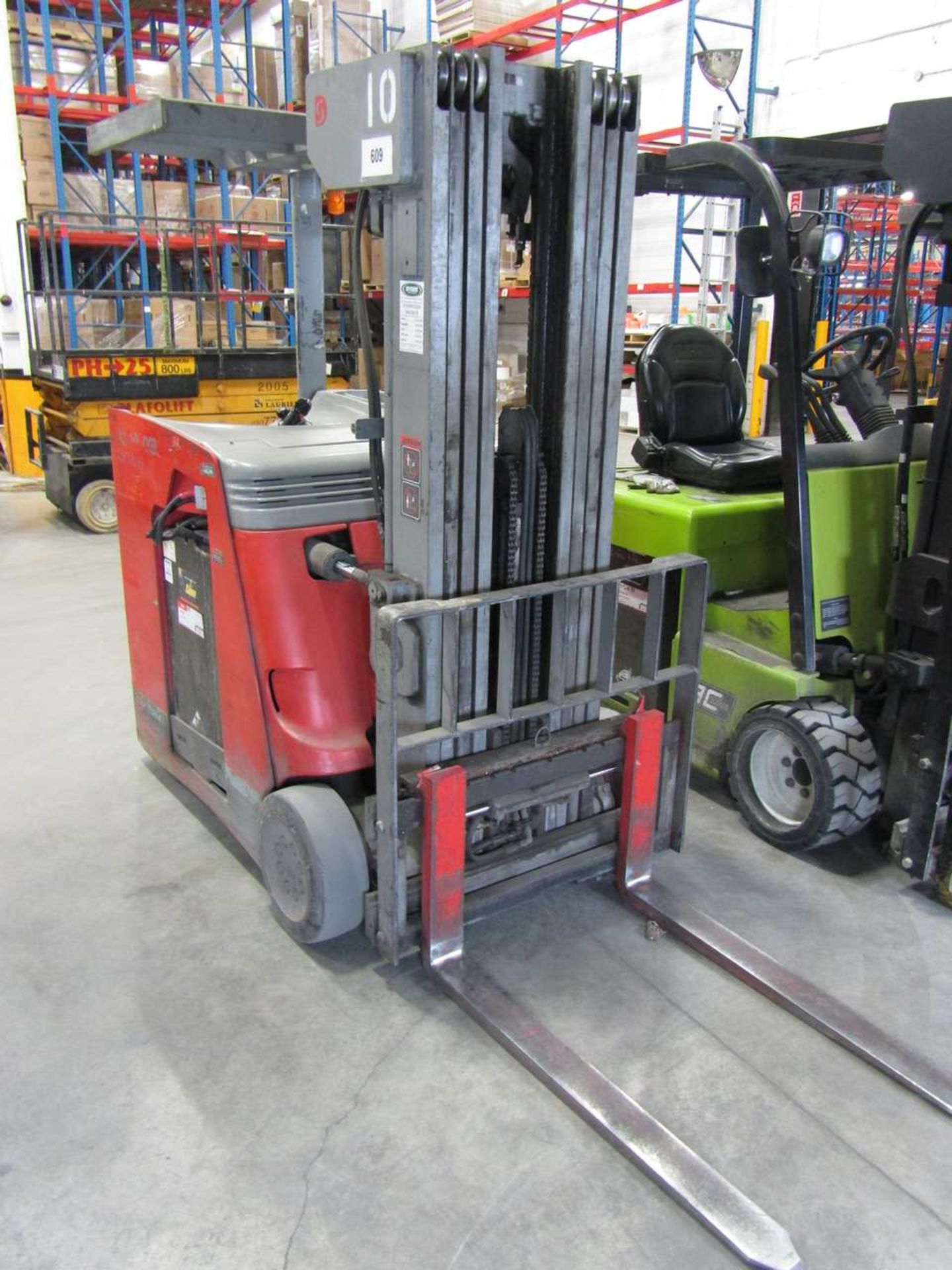 DOCKSTOCKER D55 Stand up Electric Fork Lift