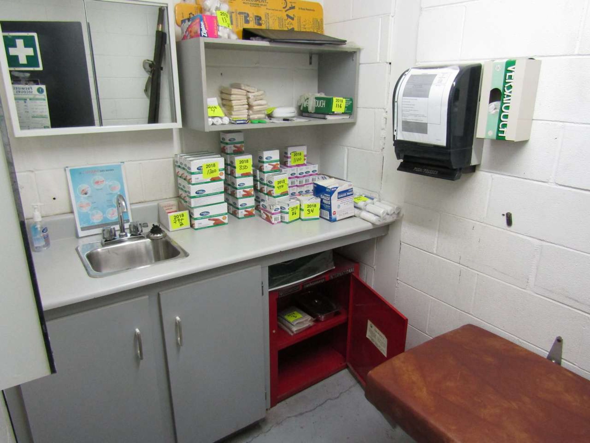 Contents of First aid room