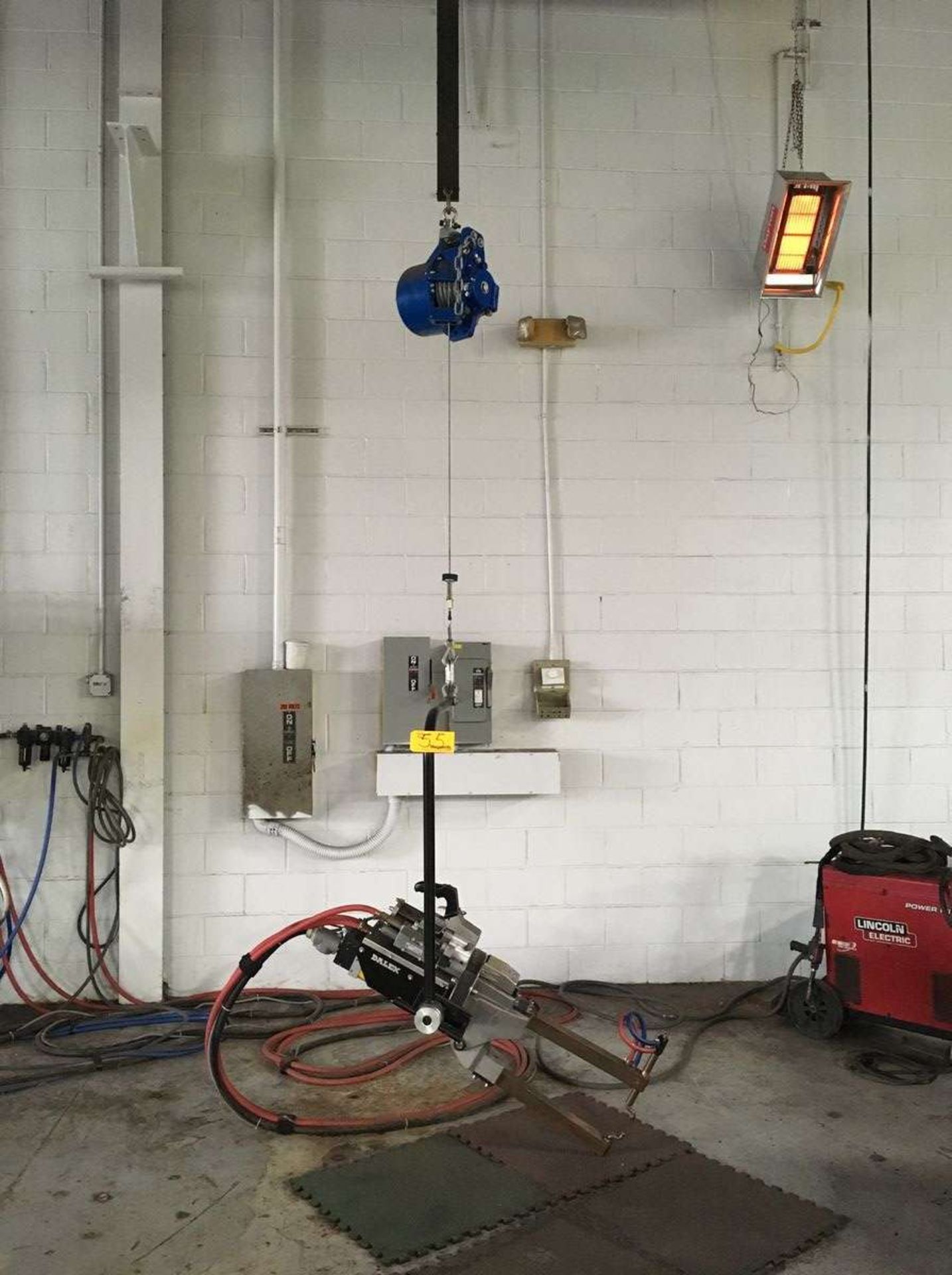 Medar Micro 80 80-KVA Hanging Welder/ Spot Welder Gun