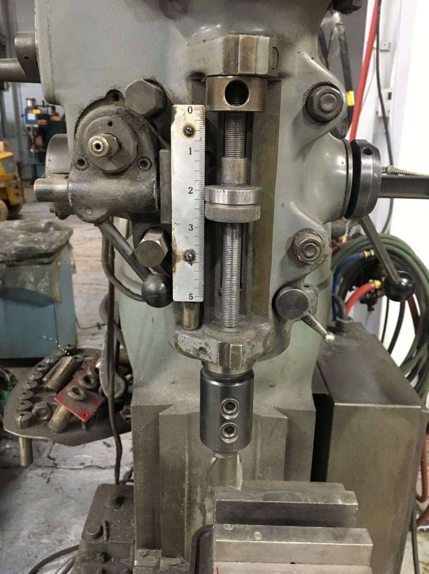 Bridgeport Vertical Milling Machine - Image 6 of 13