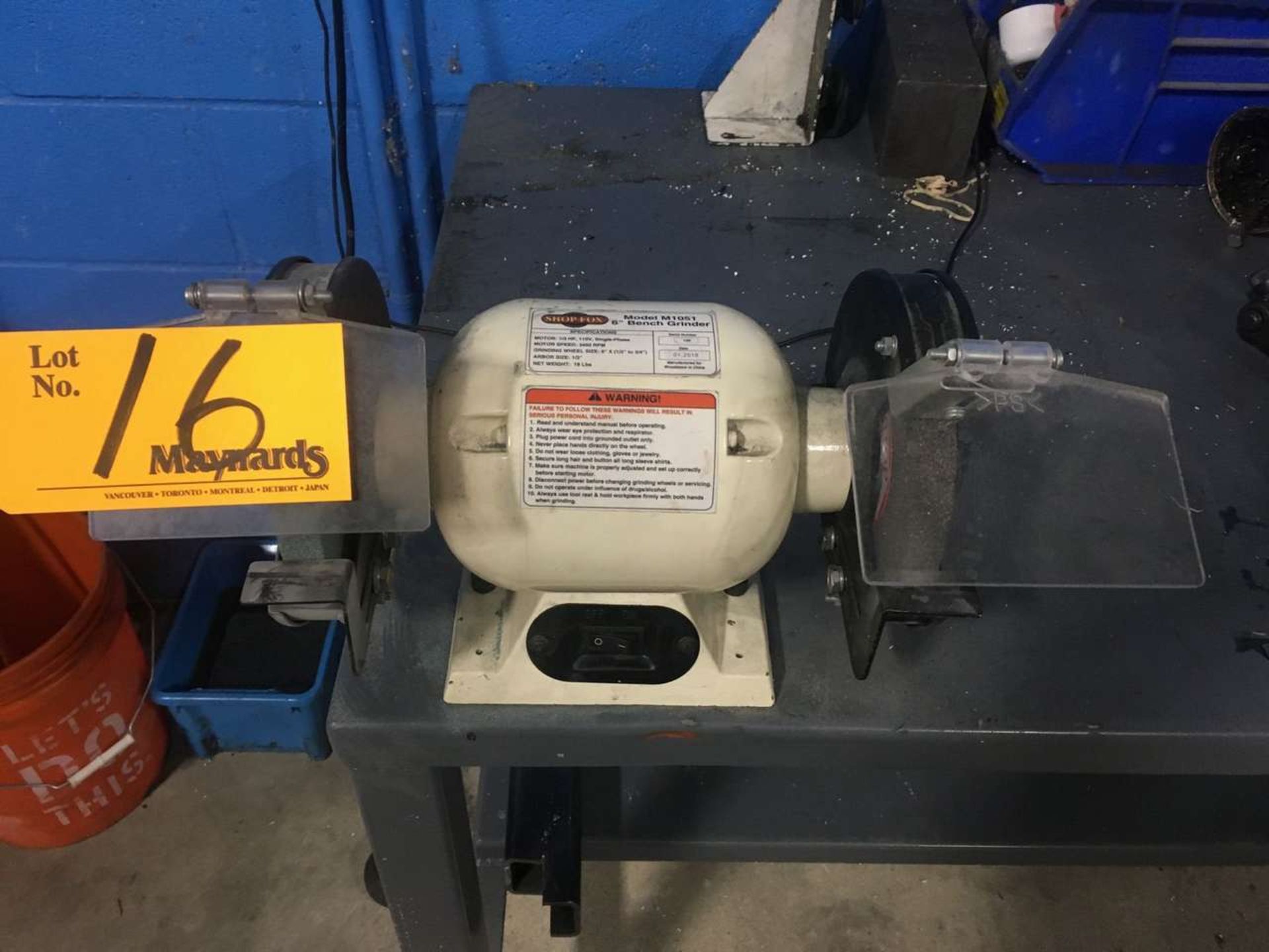 Shop Fox M1051 6'' Bench Grinder