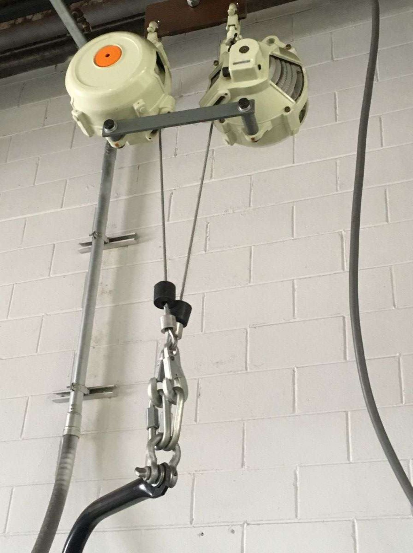 Medar Micro 80 80 KVA Hanging Welder/ Spot Welder Gun - Image 5 of 6