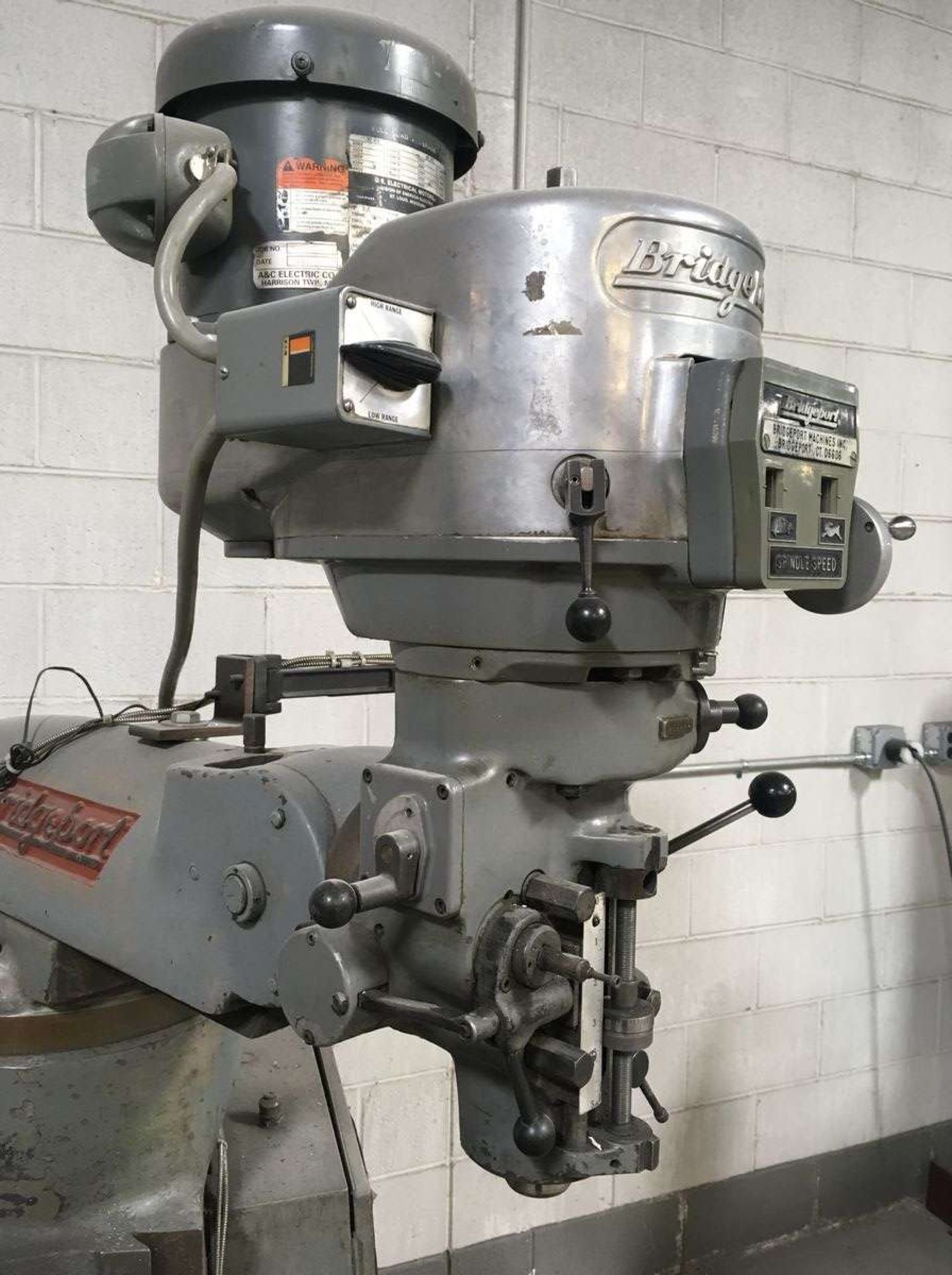 Bridgeport 6606 Vertical Milling Machine - Image 4 of 9