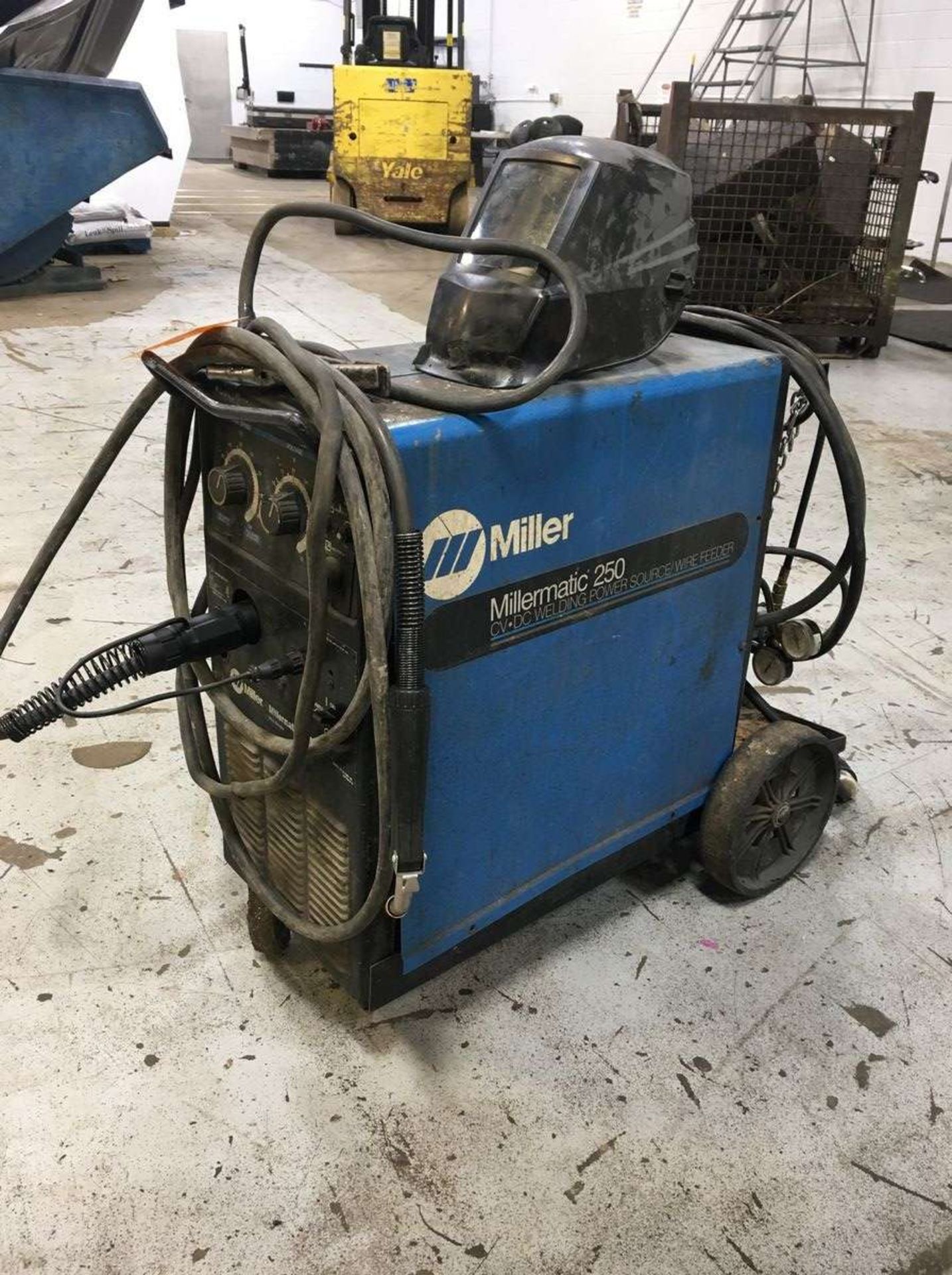 Miller Miller-Matic 250 Welder/Feeder - Image 3 of 6