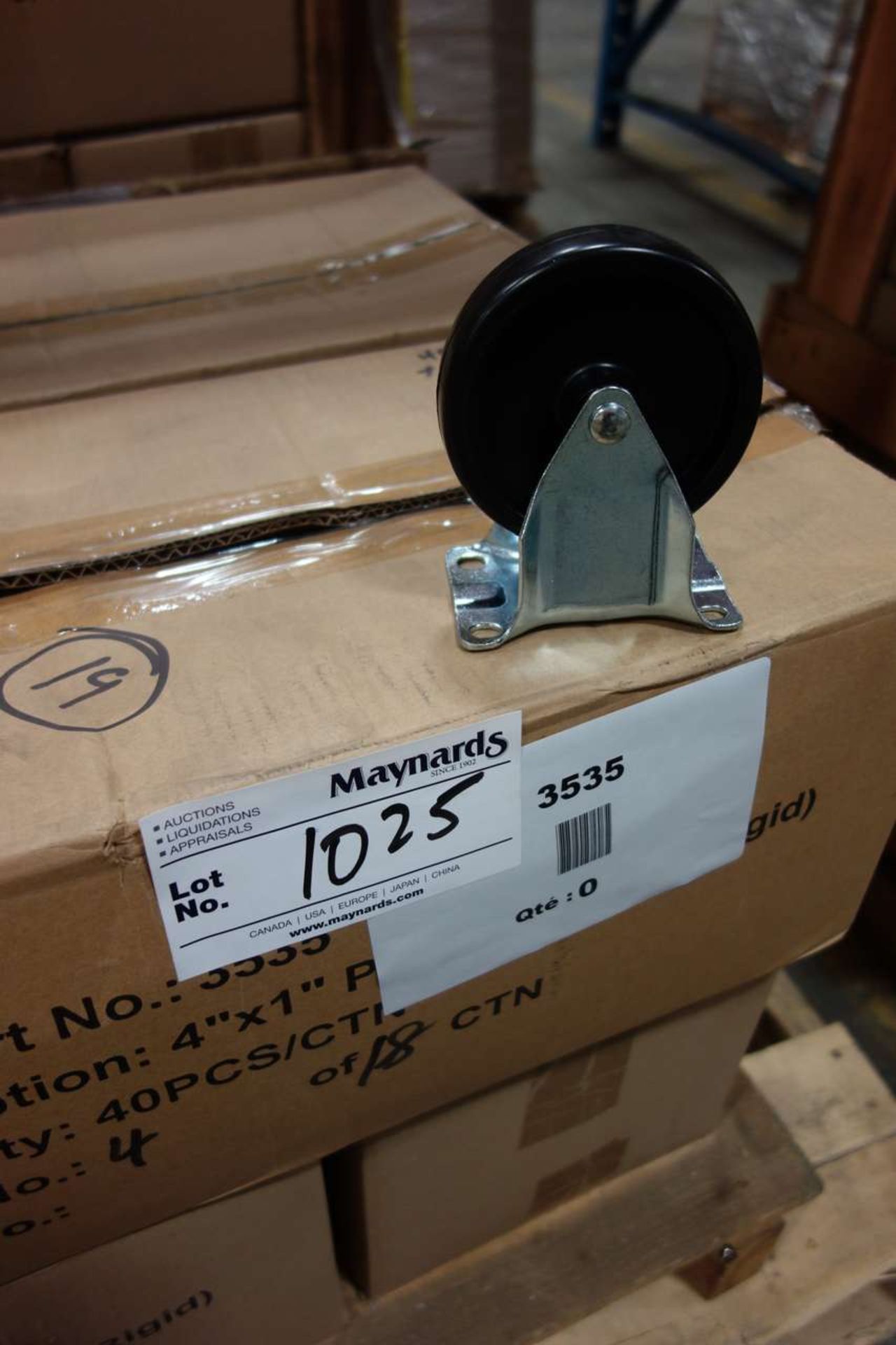 4 crates of 4" x 1" plastic castors