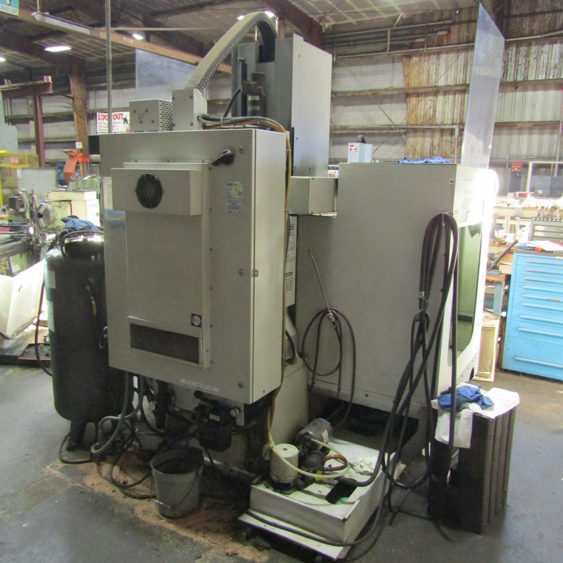 1995 Haas, Mdl: VF-1 Vertical Machining Center 20 ATC, 14" x 26" T-Slotted Table, 8" Kurt II Machine - Image 7 of 8