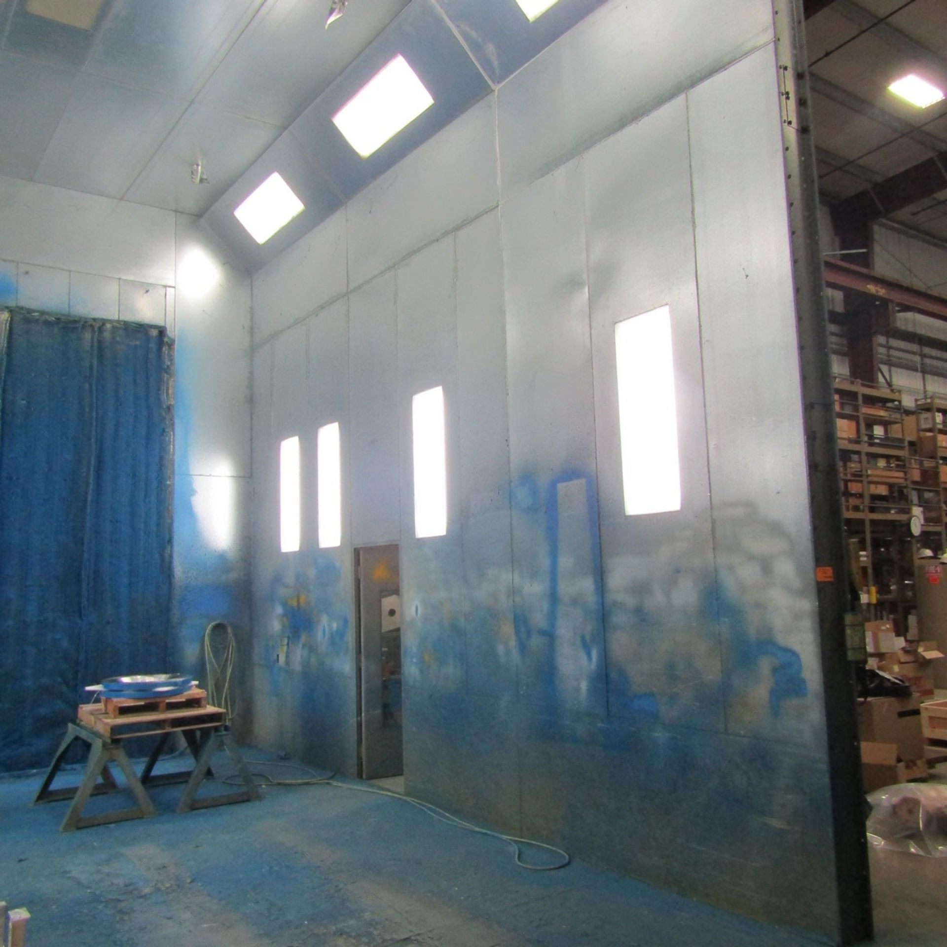 DeVilbliss Paint Booth 20' x 20' x 20', (2) 5 HP Exhaust Fans @ 28,214 cfm, Sprinkler Tower, Lights - Image 4 of 9