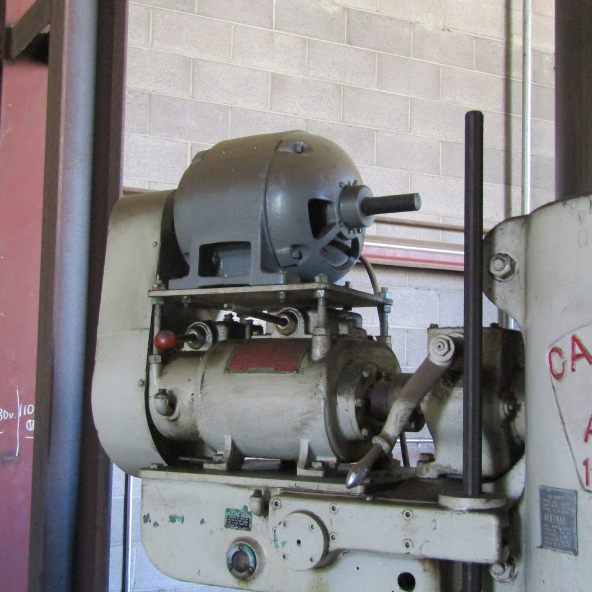 Carlton 5' x 15" Radial Arm Drill 15" Column, 5' Arm, 15 to 1500 RPM, 26" x 33" T-Slotted Box Table - Image 4 of 8