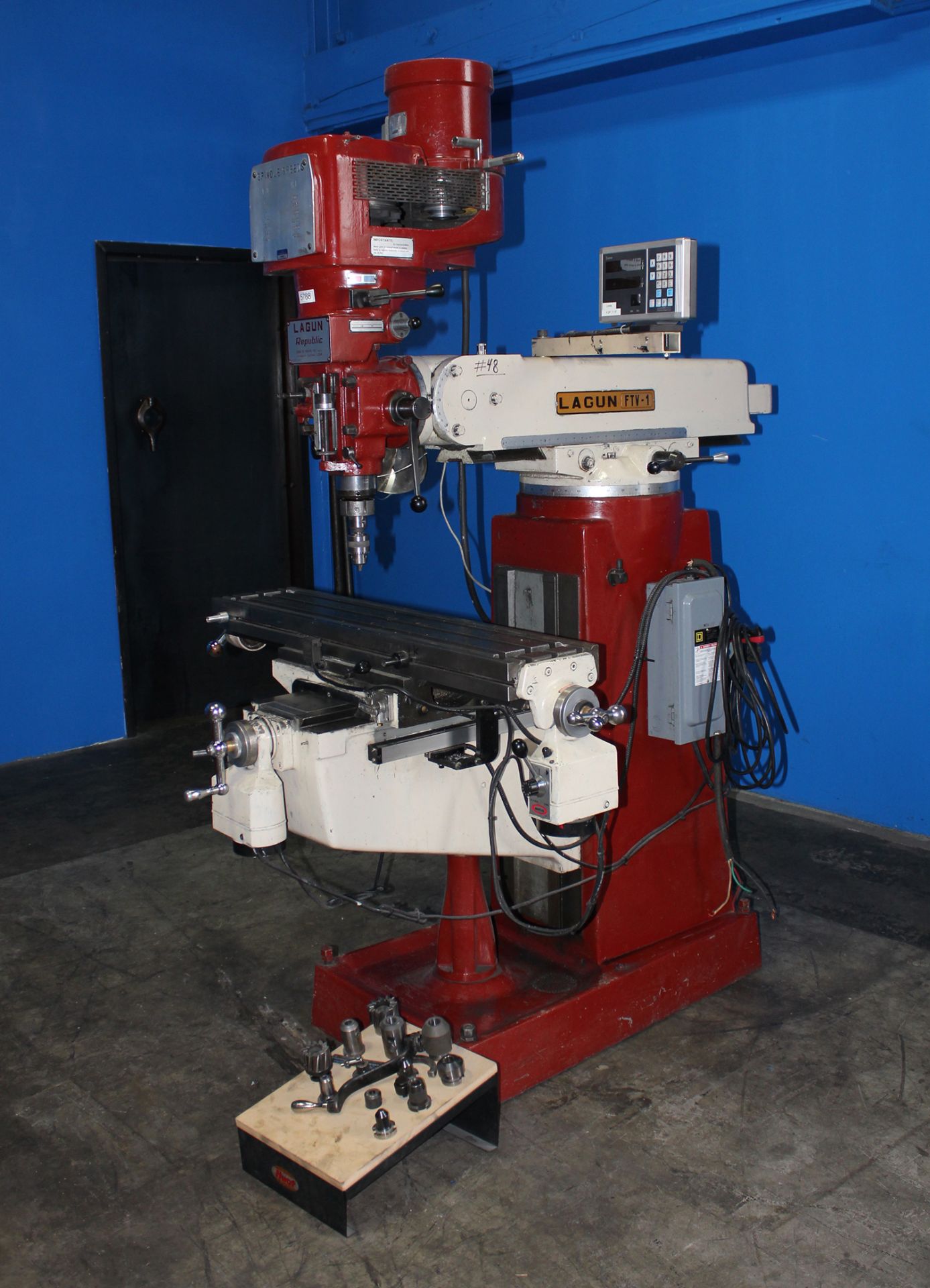 Lagun FTV1 Vertical Metal Milling Machine 9" x 42" Table 2HP w Digital Read Out - Located In: - Image 2 of 8
