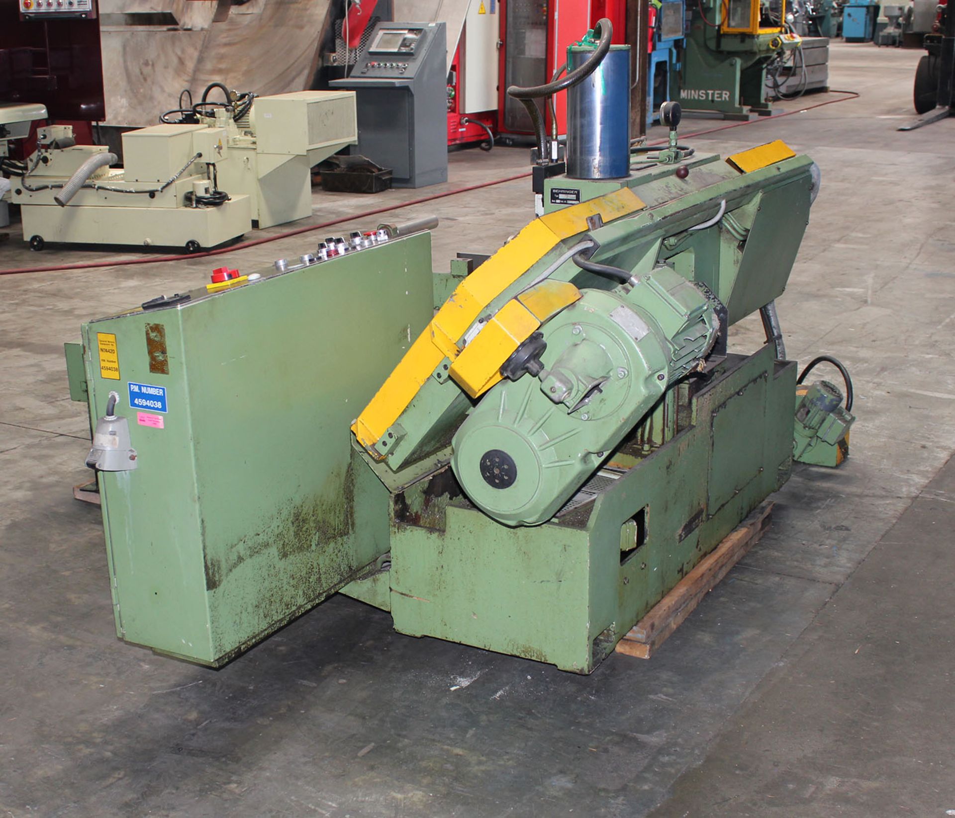 12'' x 10" Behringer Auto. Horiz. Metal Cutting Band Saw - Located In: Huntington Park, CA - Image 4 of 7