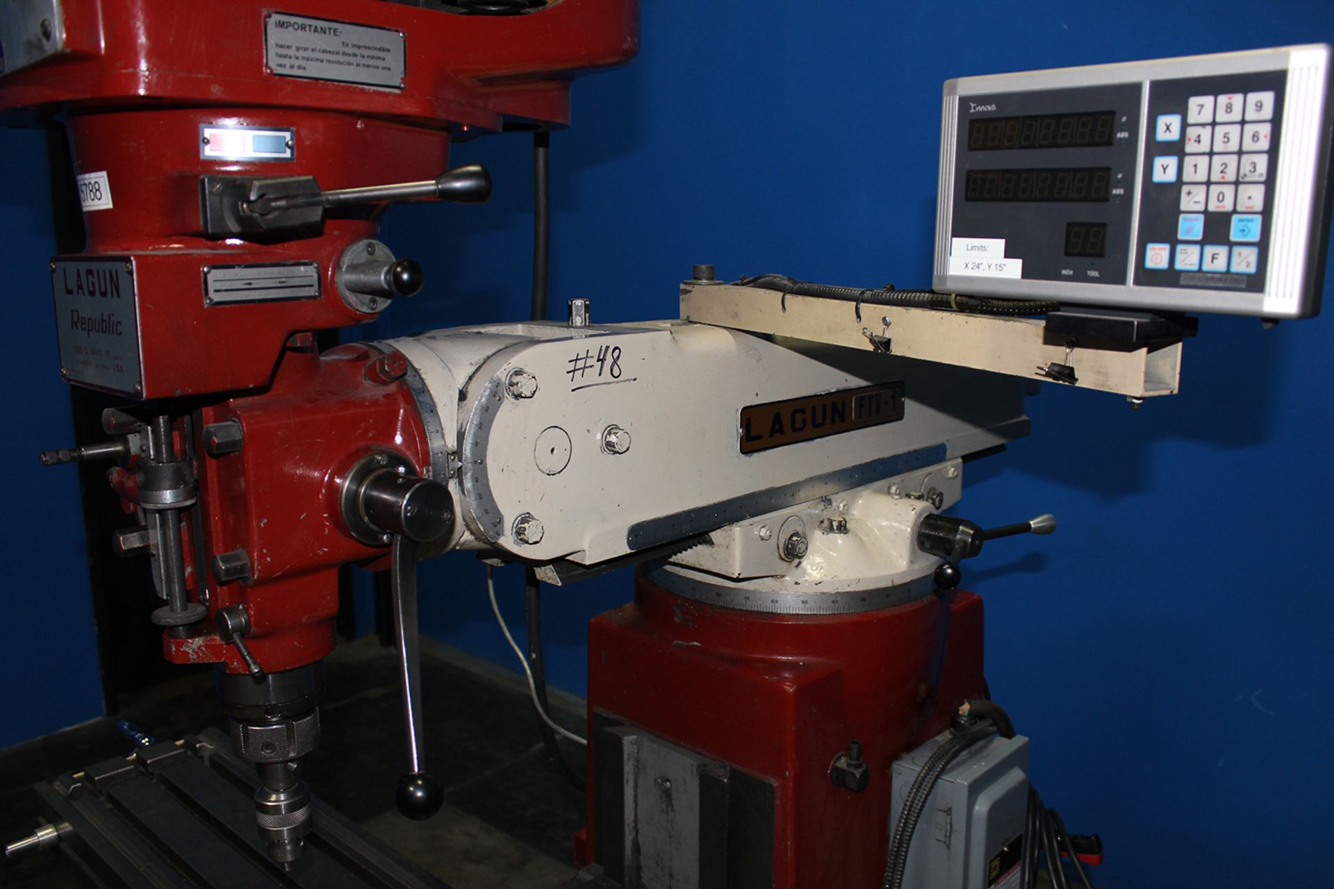 Lagun FTV1 Vertical Metal Milling Machine 9" x 42" Table 2HP w Digital Read Out - Located In: - Image 7 of 8