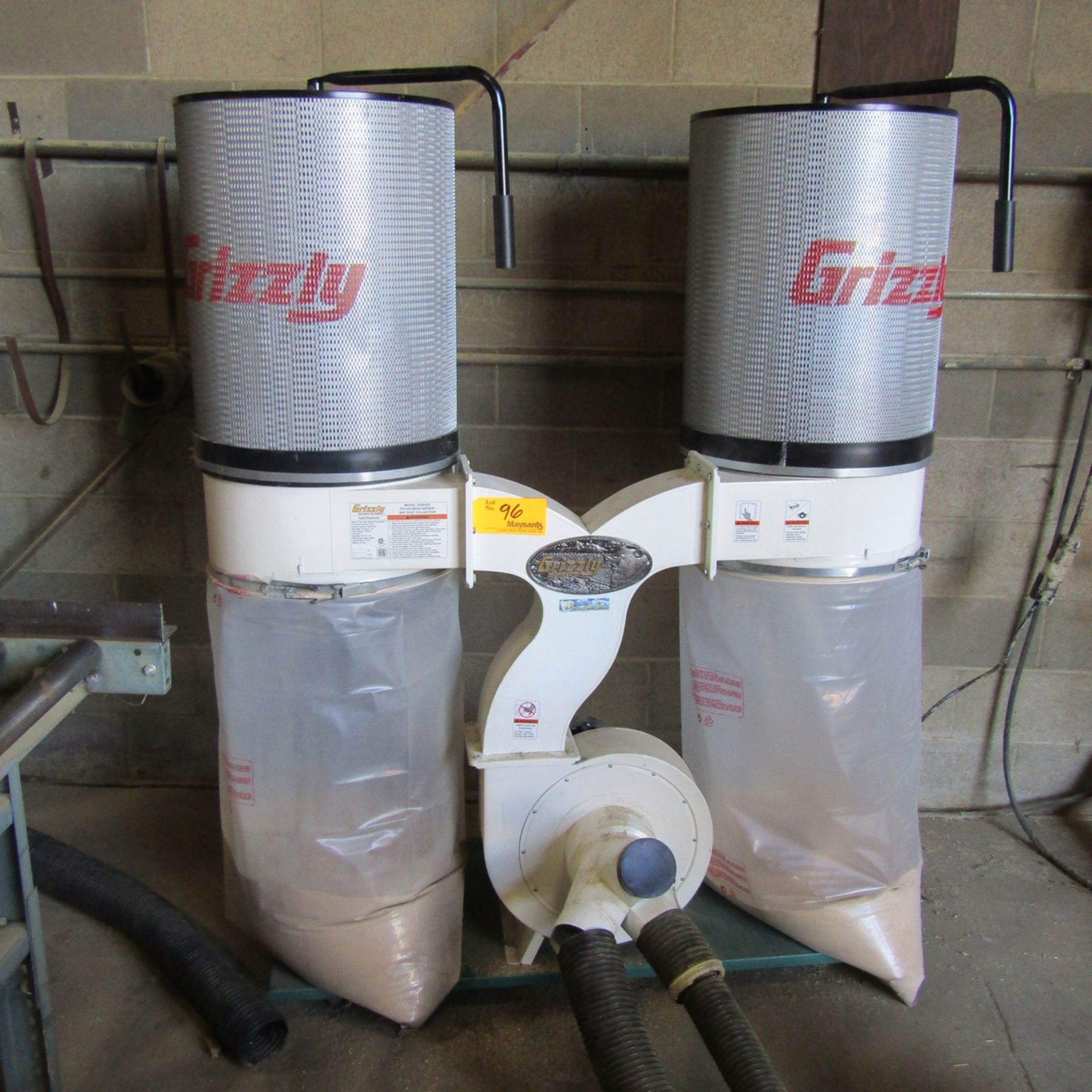 2018 Grizzly, Mdl: G0562ZP Double Canister Dust Collection System Polar Bear Series, 3 HP, 240 V,