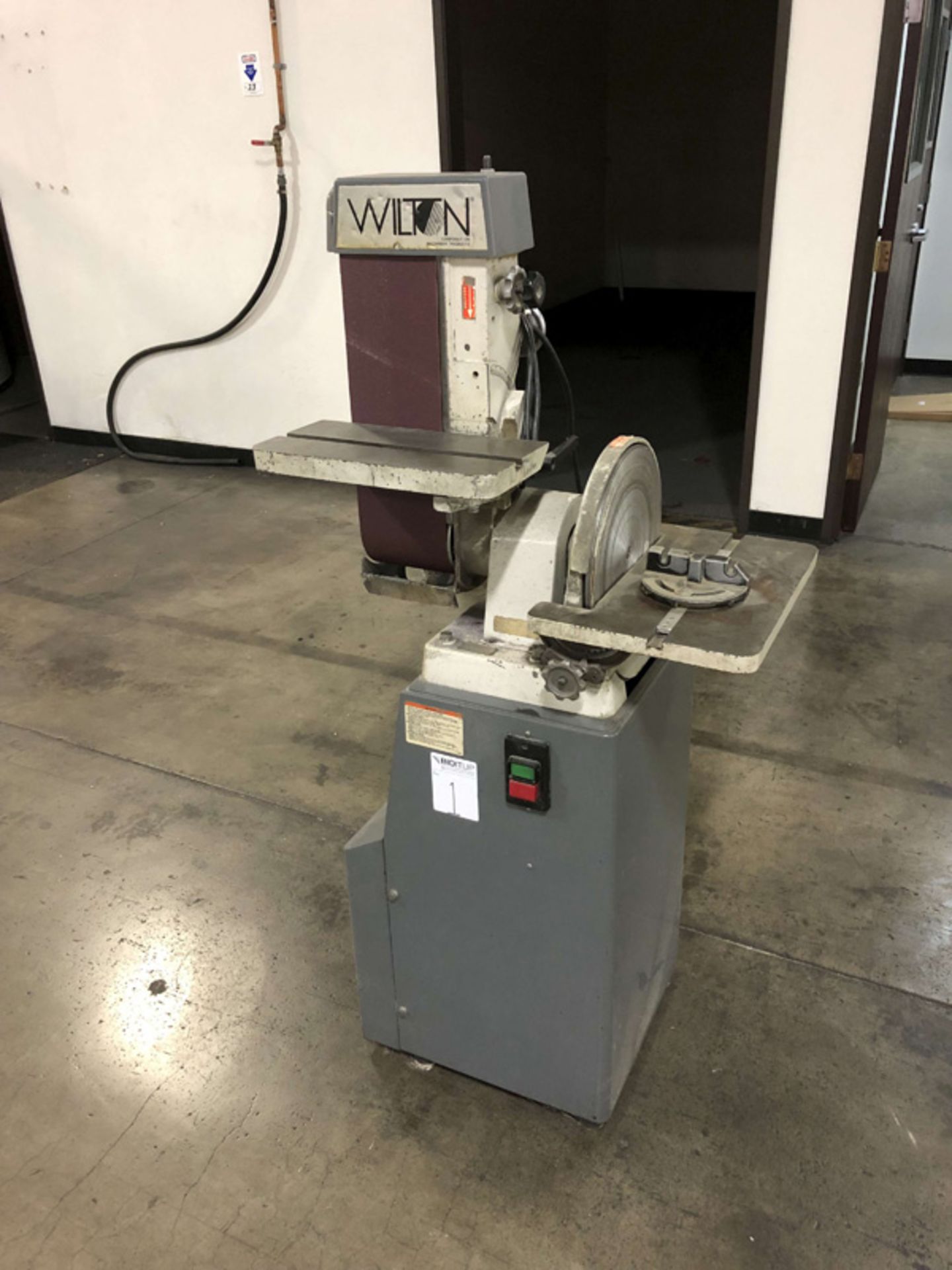 Wilton 12" Disc & 6" Belt Sander, Model 4200A, S/N 203121