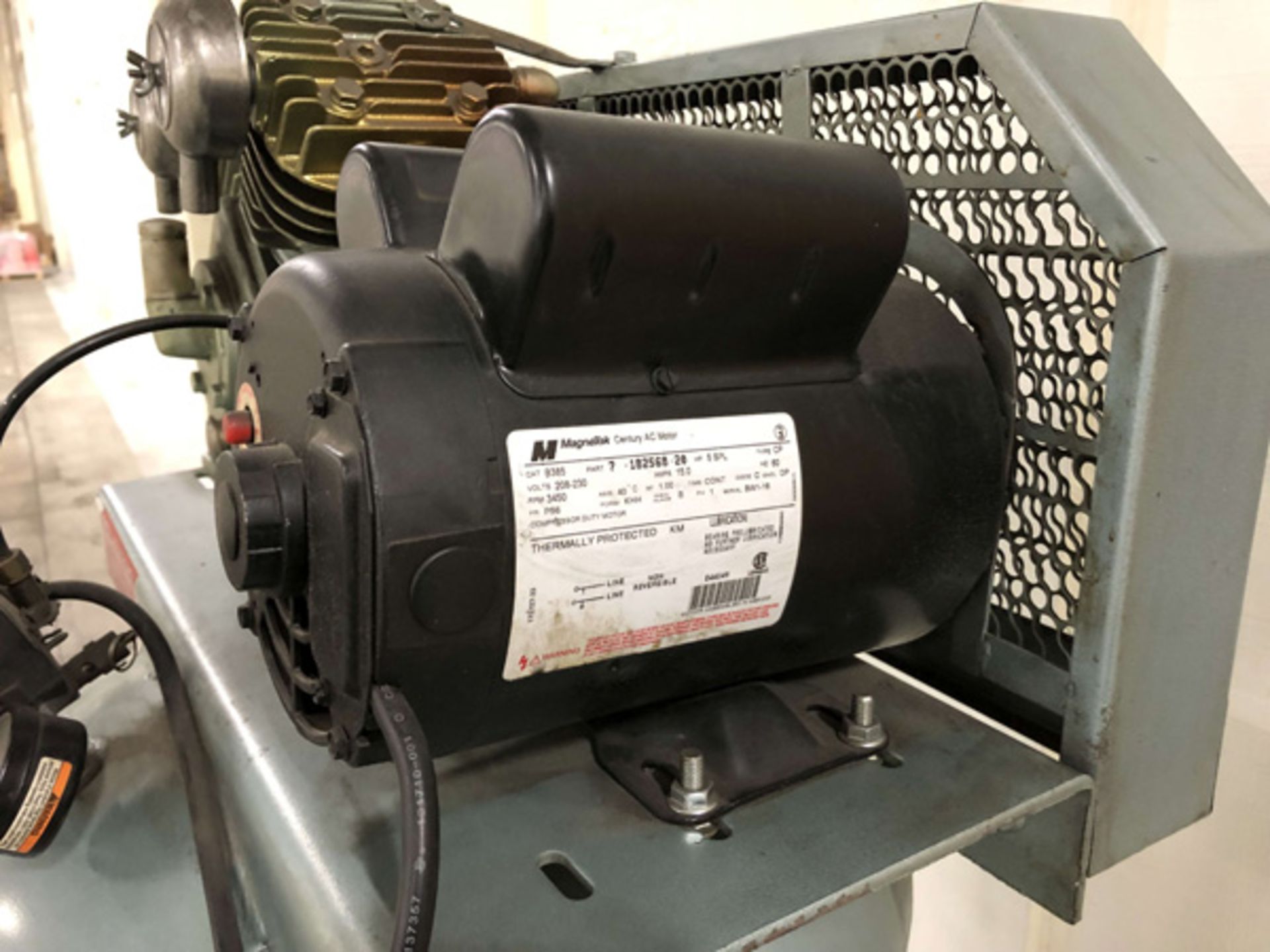 Ciasons 5 HP Air Compressor, 60 Gallon Vertical Tank, Working Pressure: 125 PSI, 14.5 CFM, Model - Image 3 of 5