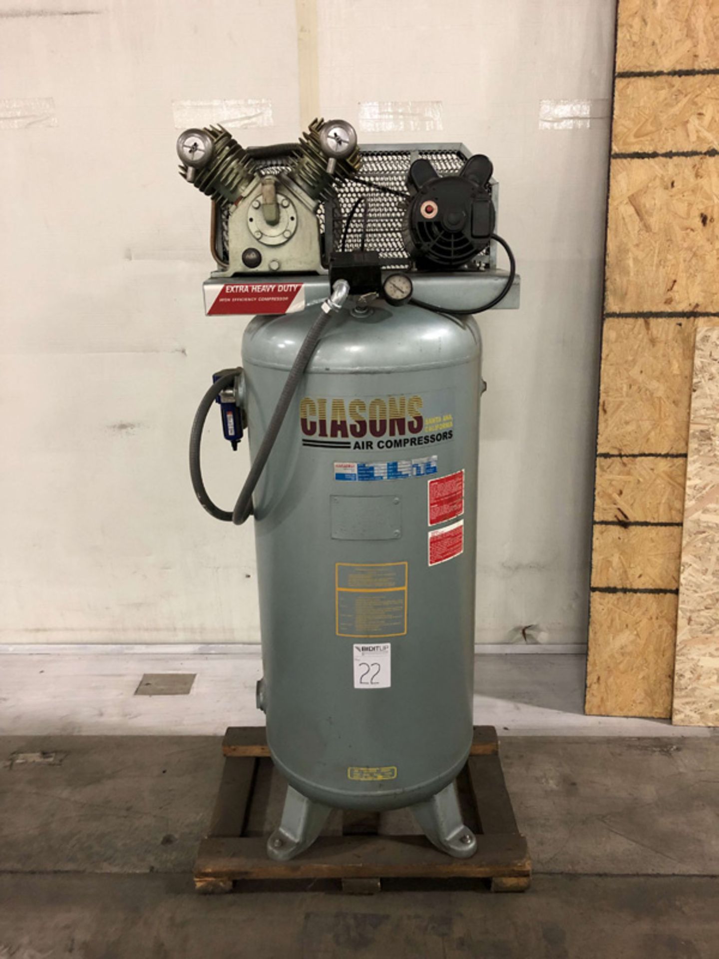 Ciasons 5 HP Air Compressor, 60 Gallon Vertical Tank, Working Pressure: 125 PSI, 14.5 CFM, Model