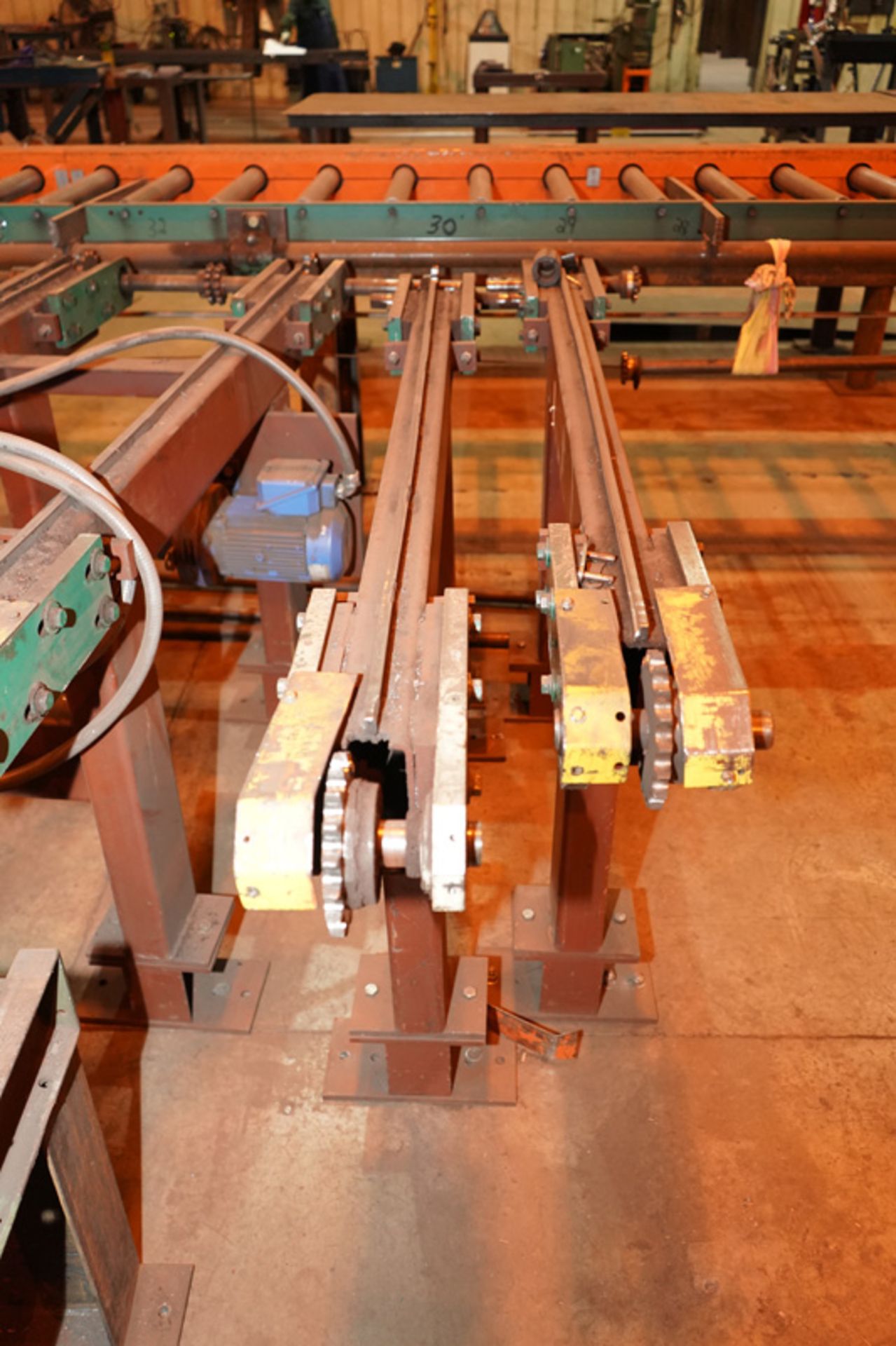 Roach Stackers and Conveyors, 70' Conveyor, 24'' Wide, w/ 7' Stackers, w/ 9' Small Rails - Image 9 of 12