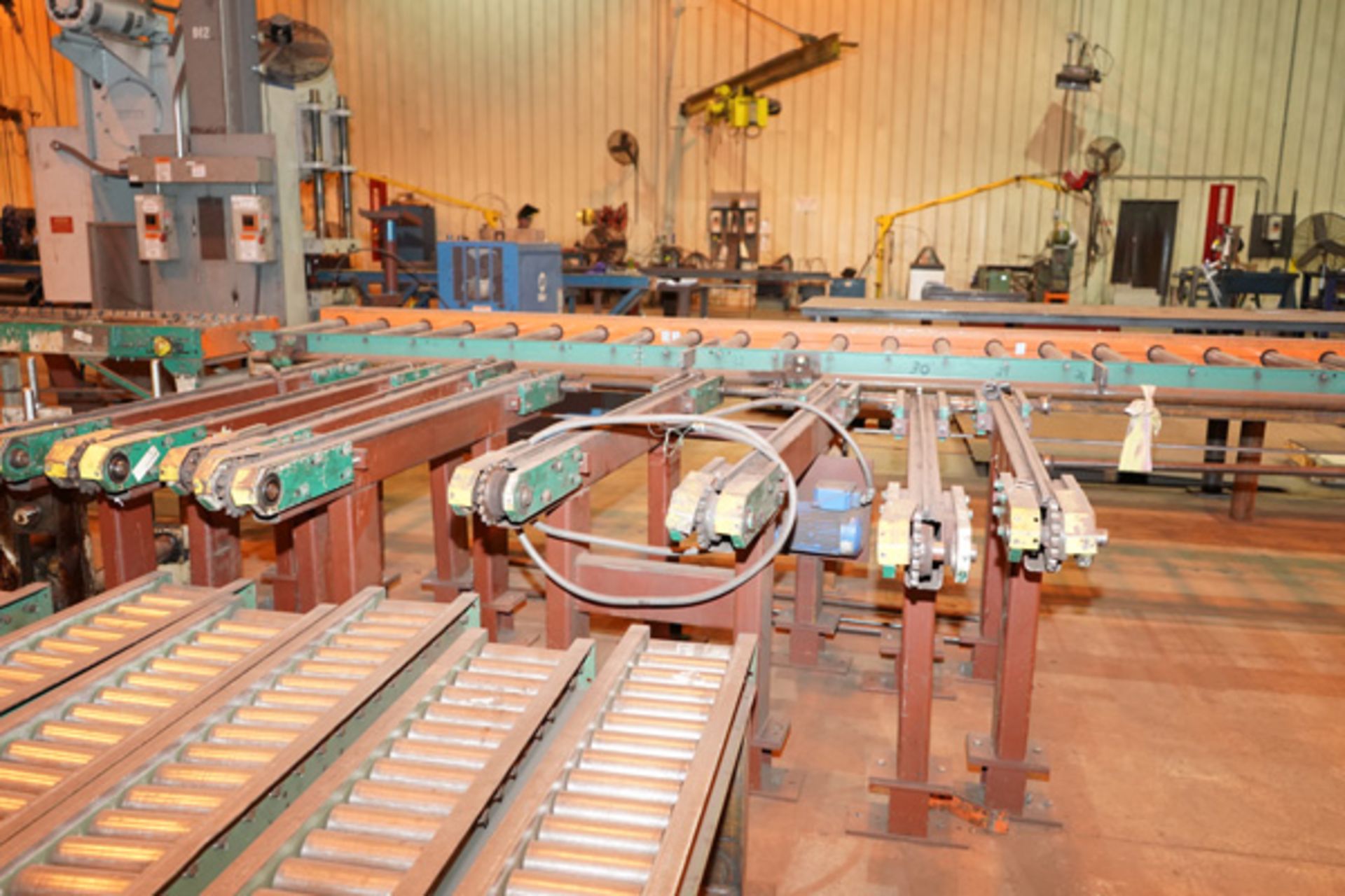 Roach Stackers and Conveyors, 70' Conveyor, 24'' Wide, w/ 7' Stackers, w/ 9' Small Rails - Image 8 of 12