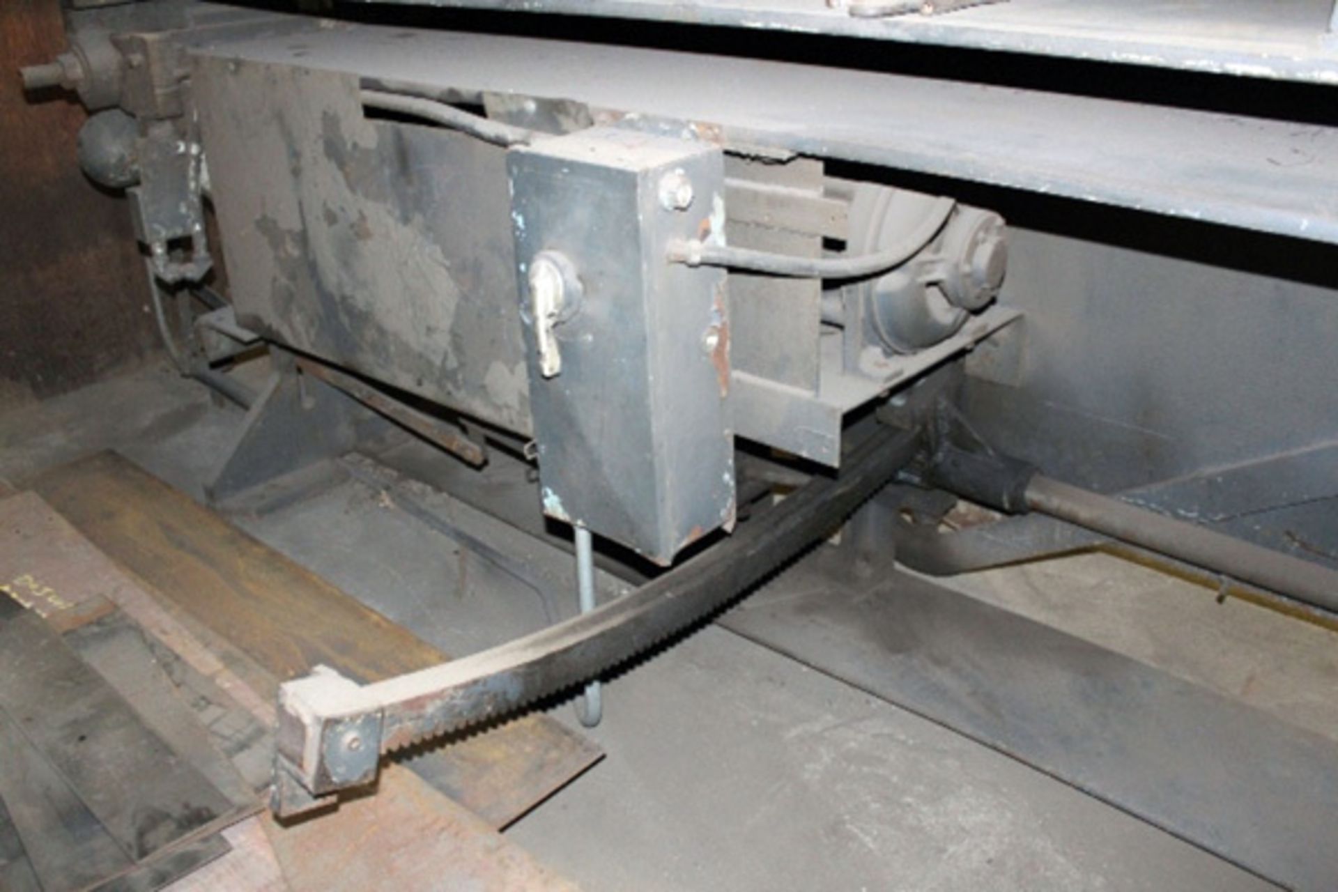 Chicago Dreis & Krump Power Apron Brake, 1/4" x 8' - Located In Painesville, OH - 8171 - Image 5 of 6