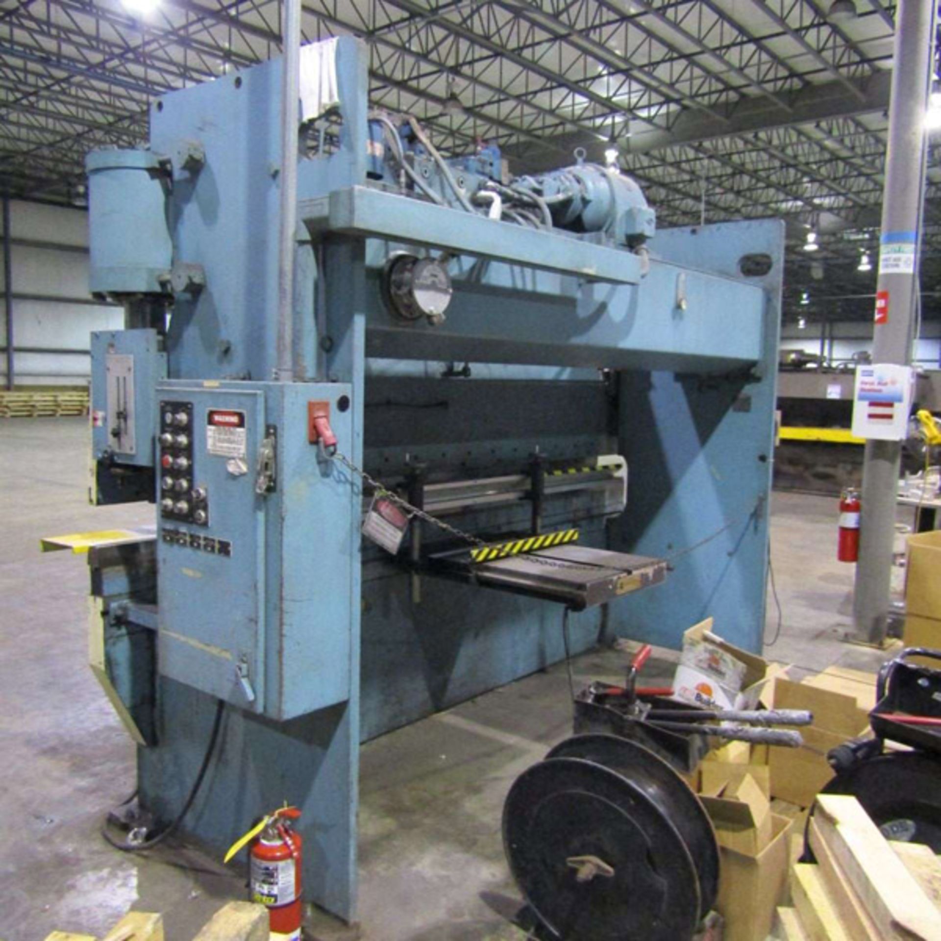 Niagara CNC Hyd. Press Brake, 135-Ton x 12' - Located In Painesville, OH - 8419 - Image 4 of 11