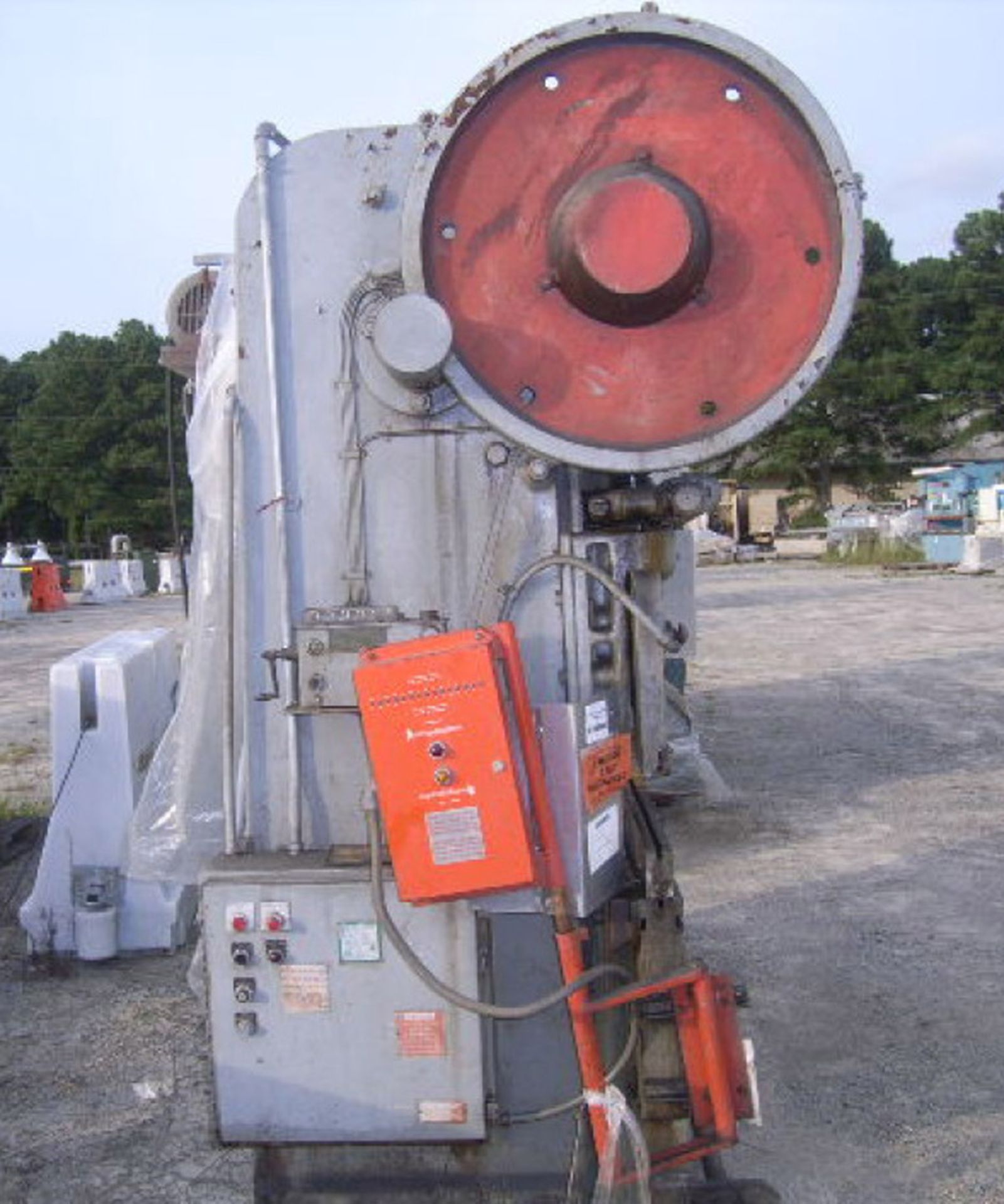 Cincinnati Mechanical Press Brake, 100-Ton x 6' - Located In Painesville, OH - 7037 - Image 5 of 9