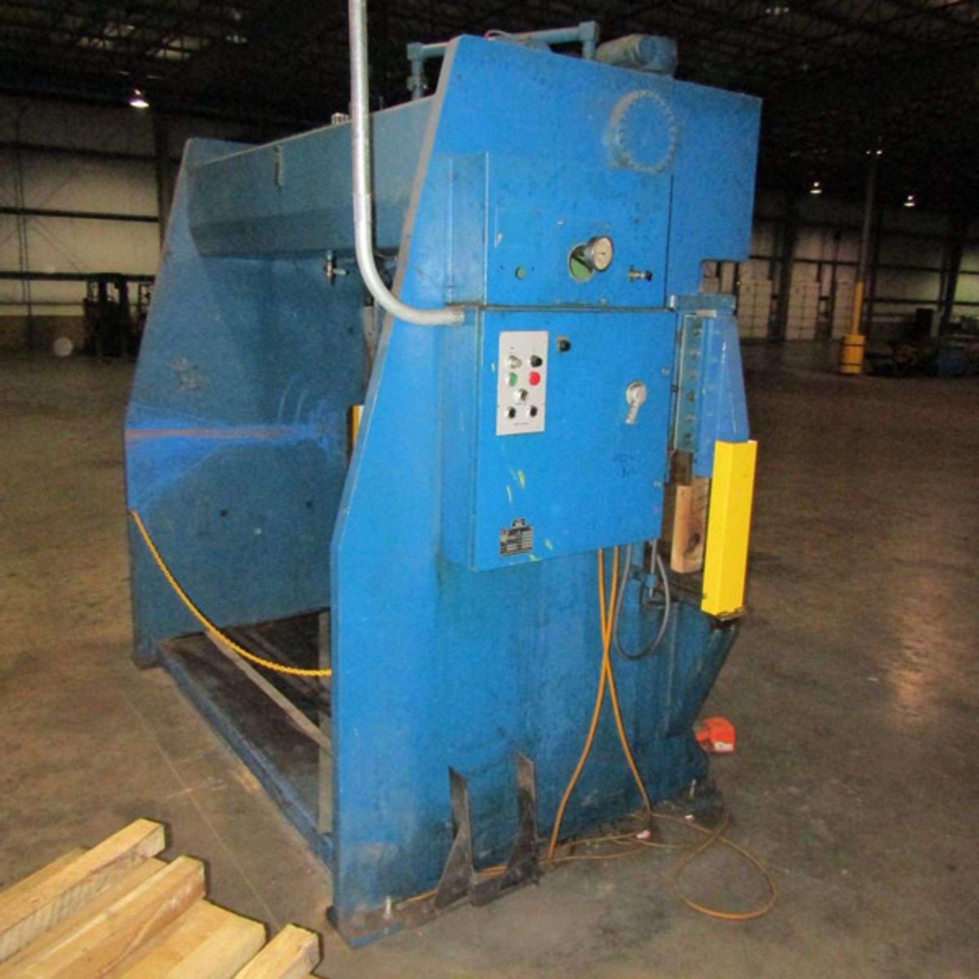 Atlantic Hyd. Press Brake, 250-Ton x 10' - Located In Painesville, OH - 8420 - Image 5 of 8