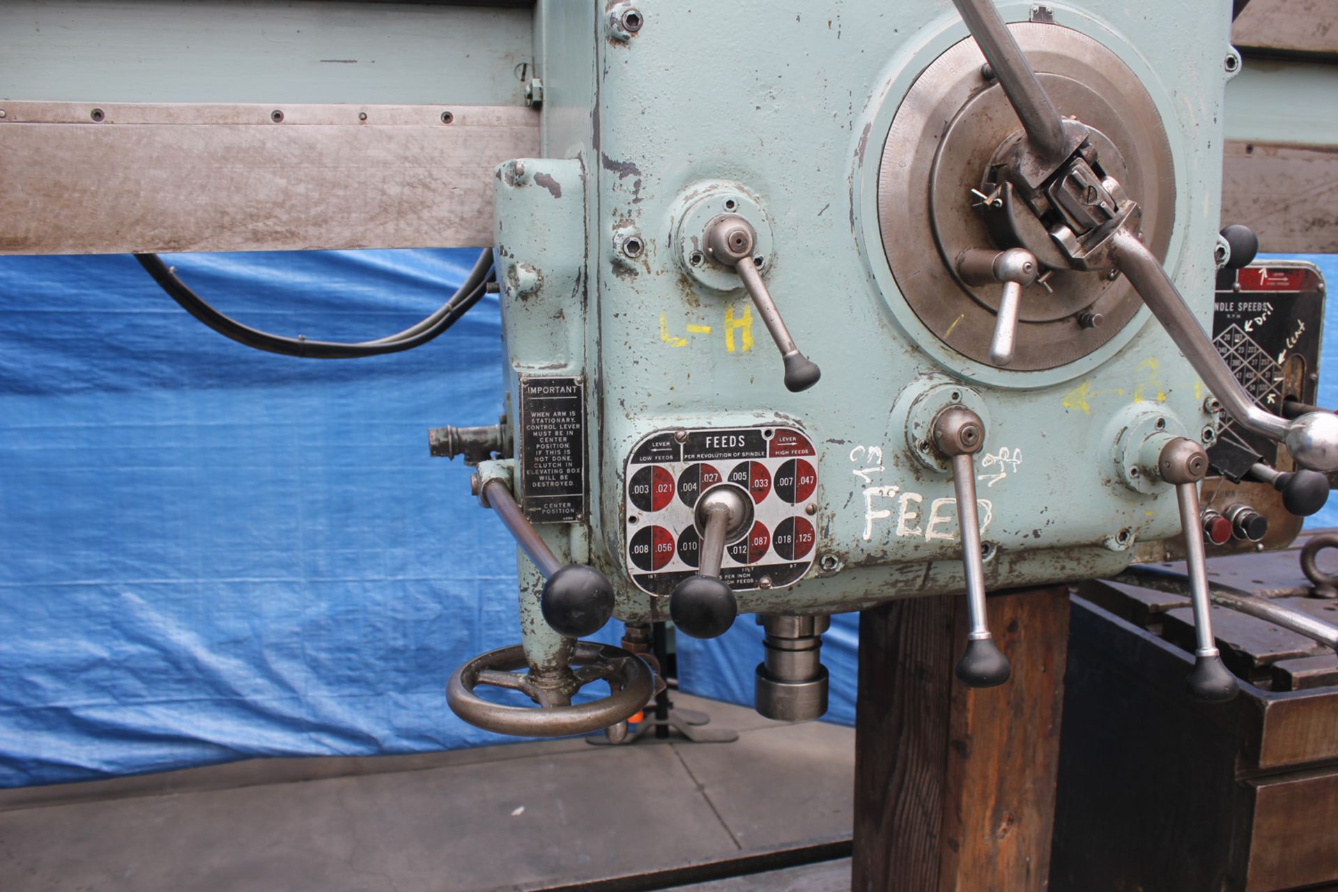 6' Arm x 15" Column American Radial Arm Drill Production Hole Drilling Machining - Located In: - Image 8 of 15