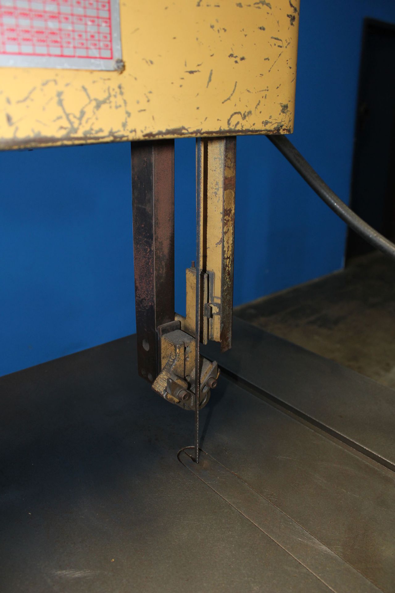 20" Throat Powermatic 87 Vertical Metal Cutting Bandsaw 1HP - Located In: Huntington Park, CA - 4707 - Image 7 of 7
