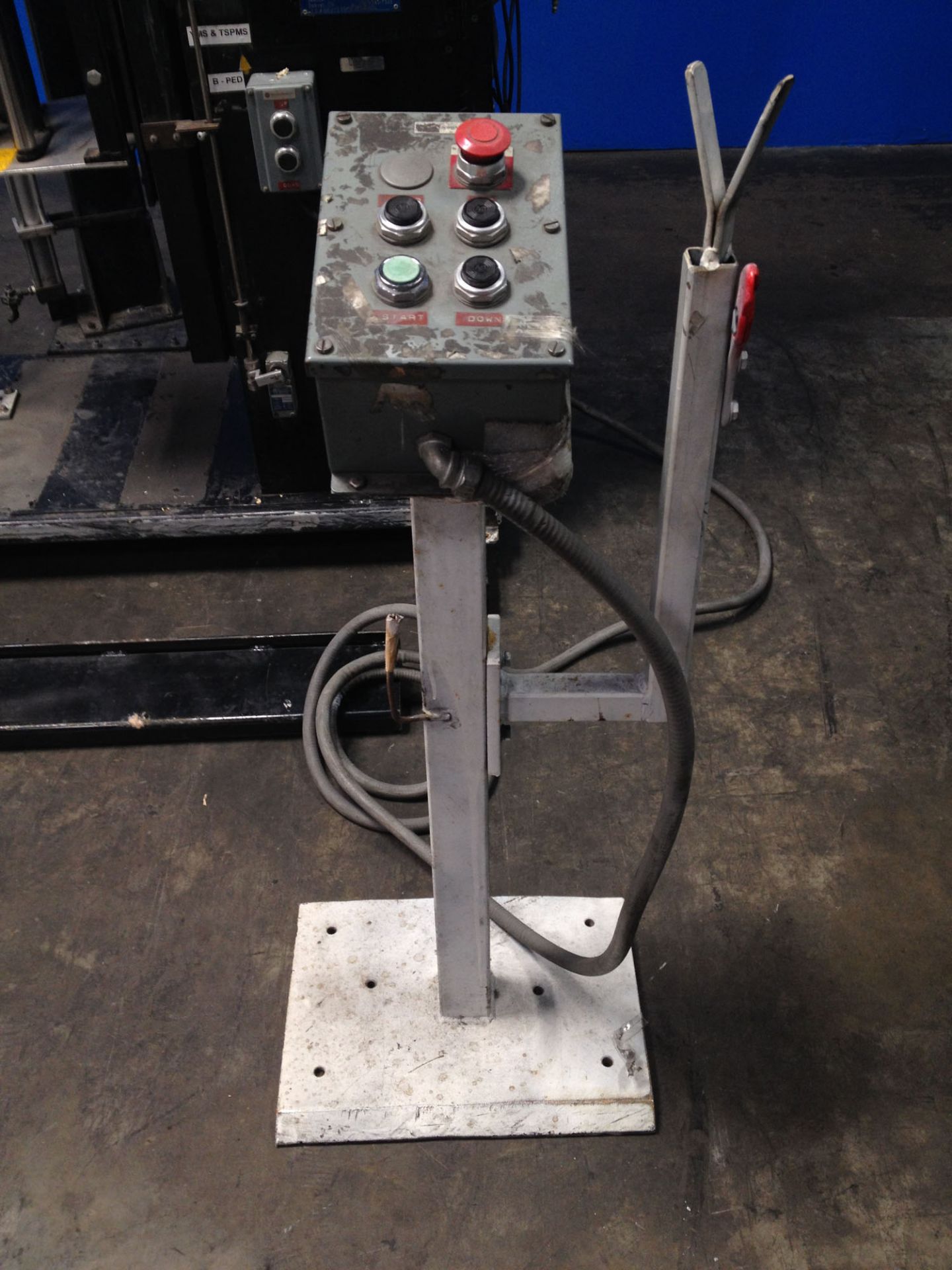 IPM Rotary Table Stretch Wrapping Machine, 48" x 48", Mdl: 55 Series, Located In: Huntington Park, - Image 6 of 11