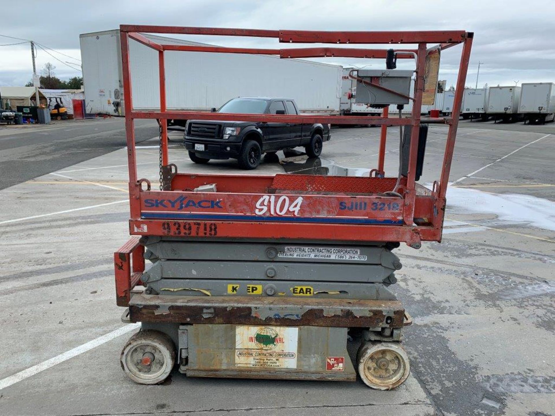 2007 Sky Jack SJIII3219 Scissor Lift