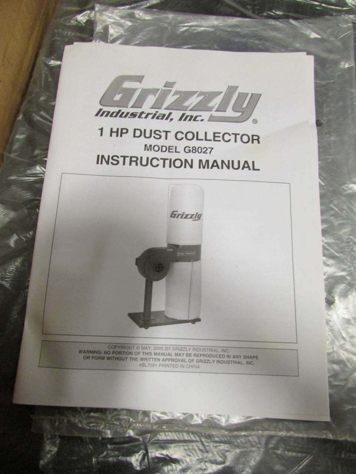 Grizzly G8027 1HP Dust Collector - Image 2 of 3