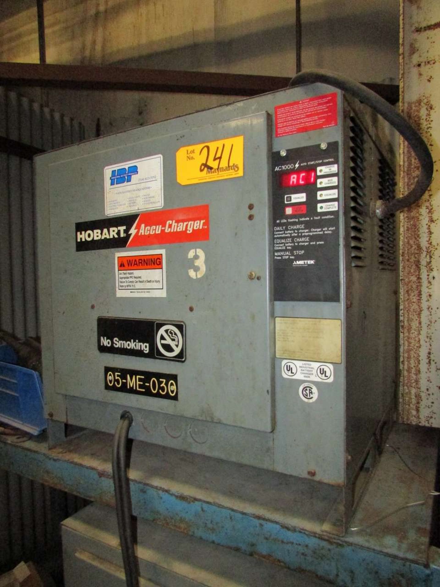 Hobart 880C3-18 36V Battery Charger